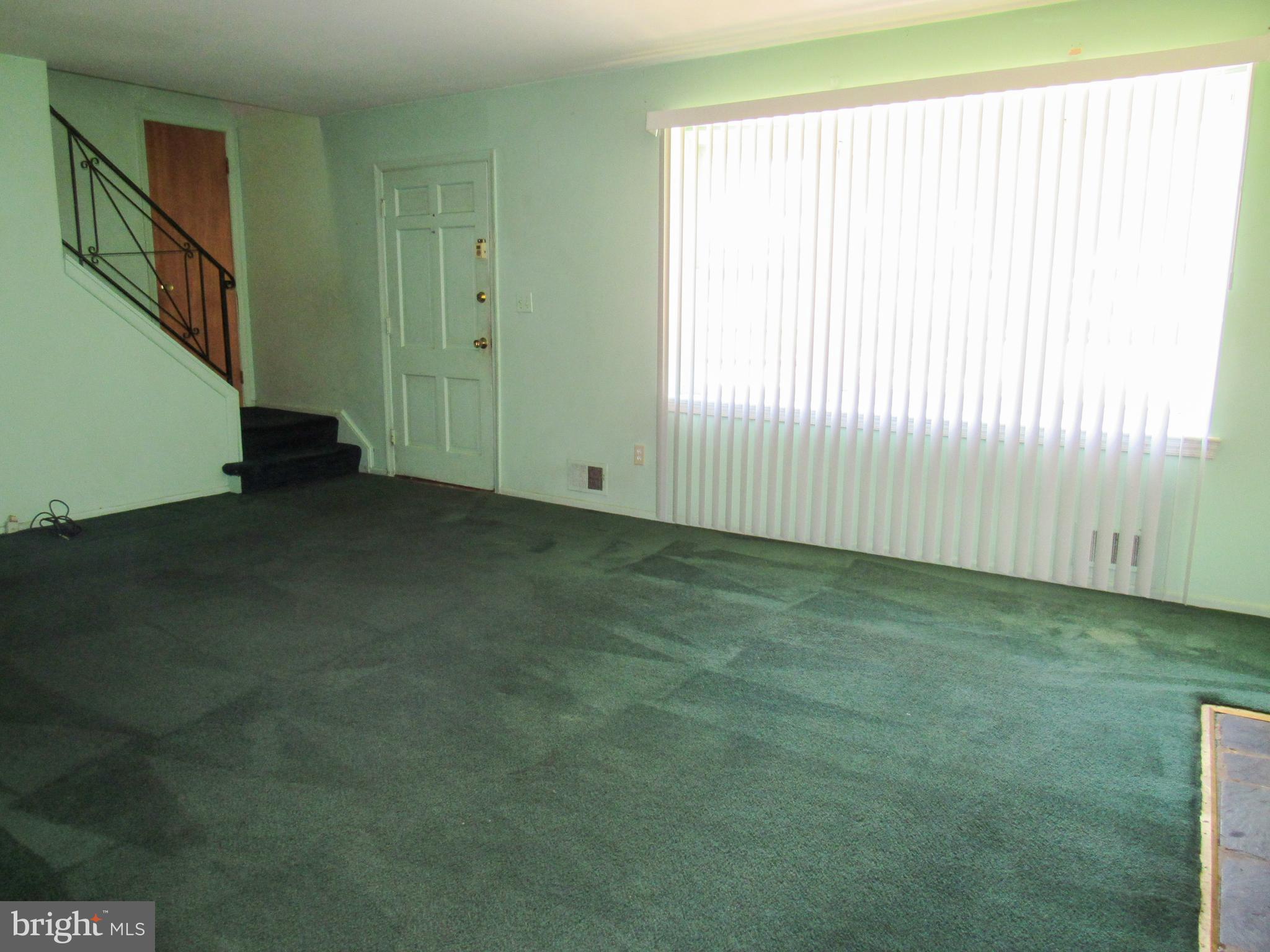 NEW CARROLLTON - Residential