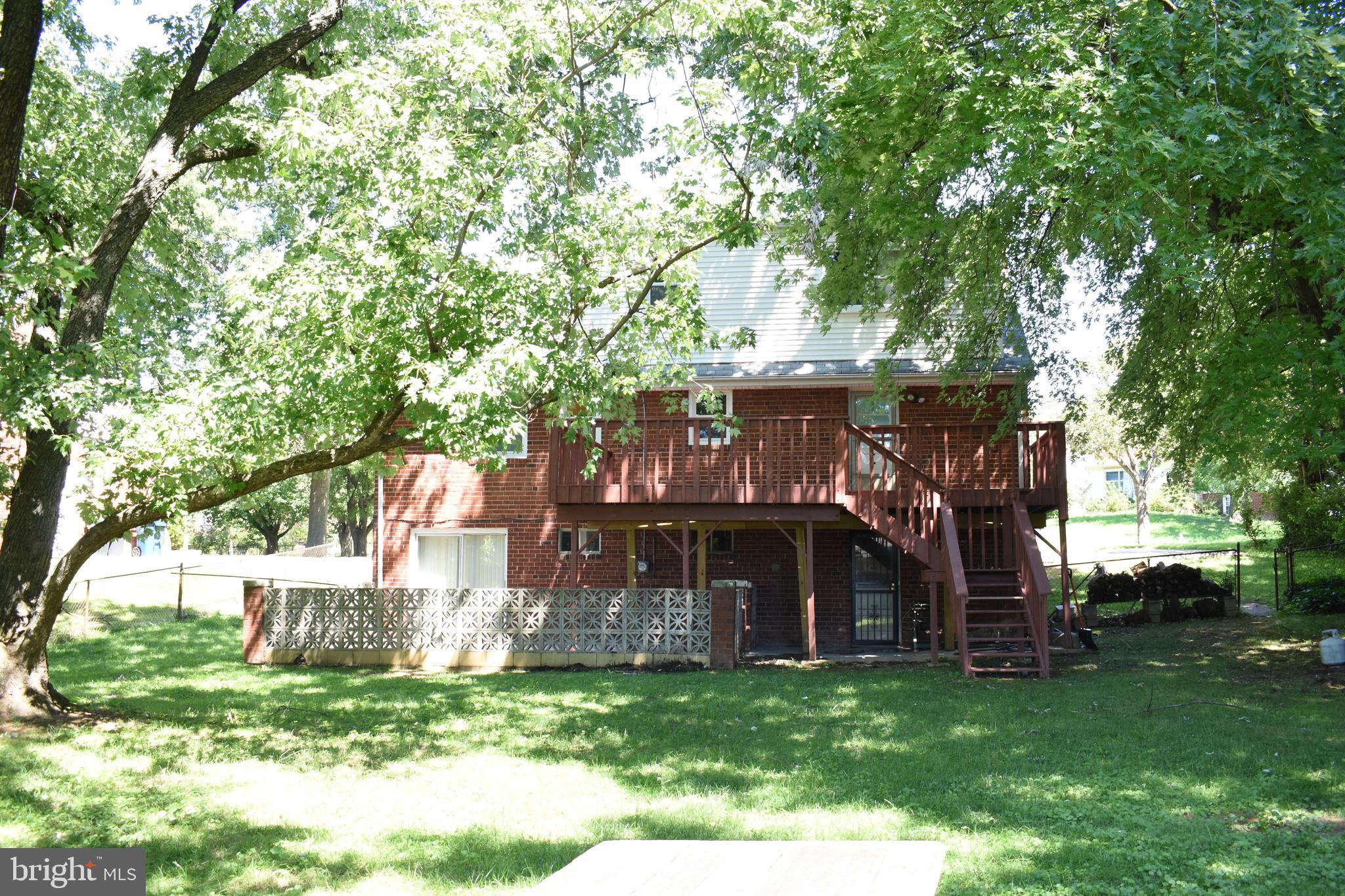 NEW CARROLLTON - Residential