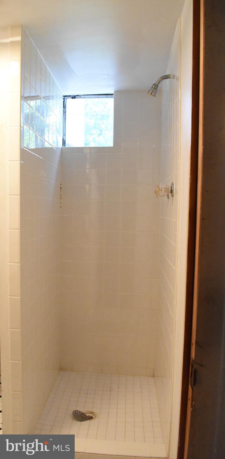 NEW CARROLLTON - Residential