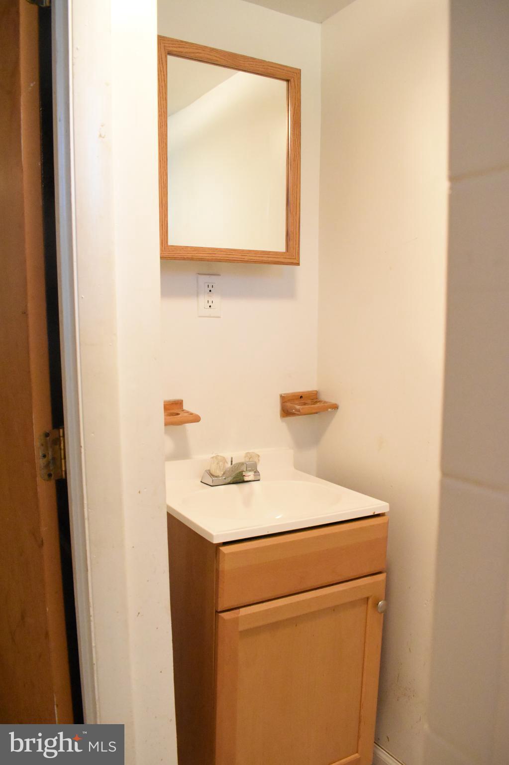 NEW CARROLLTON - Residential