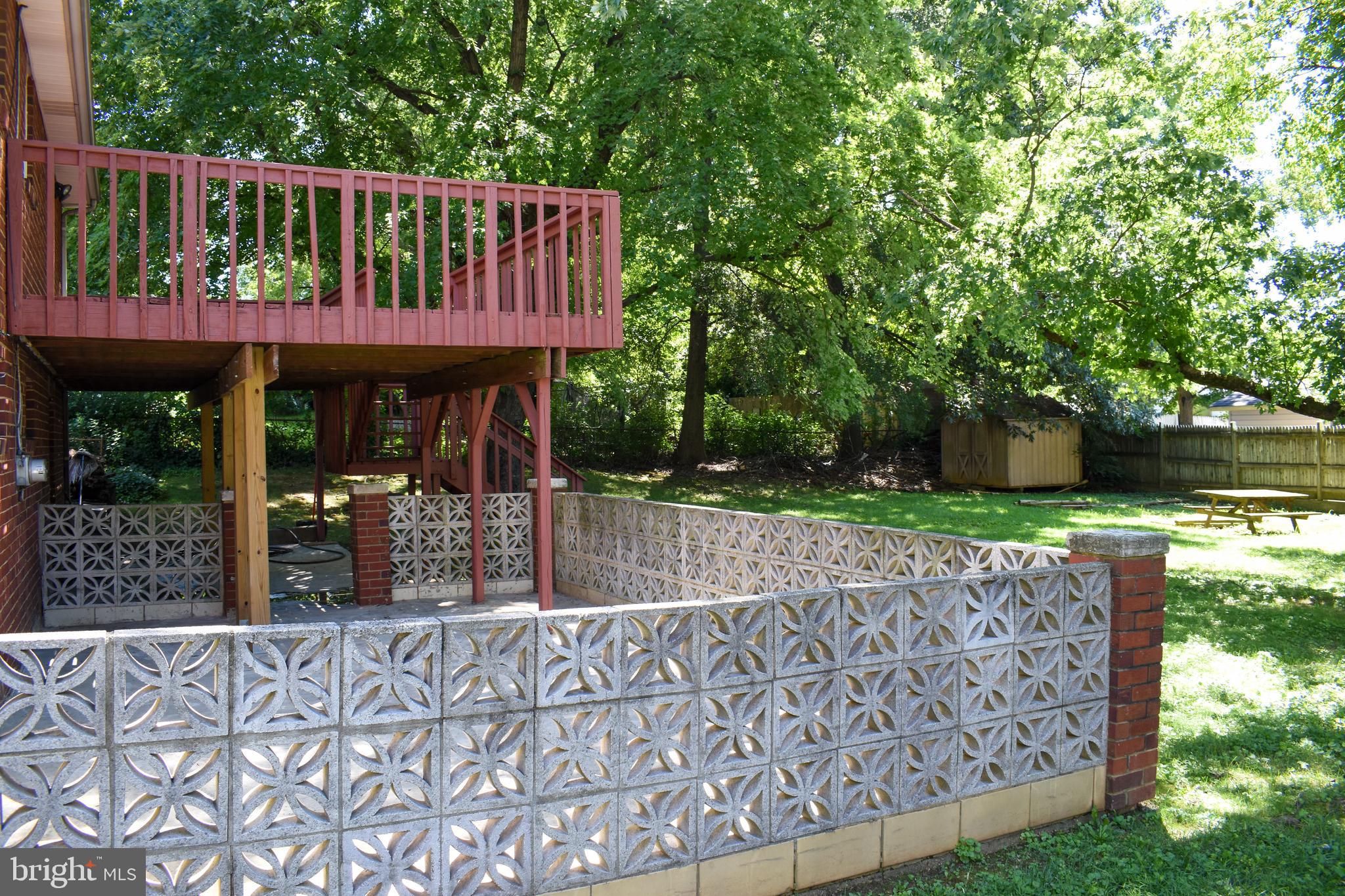 NEW CARROLLTON - Residential