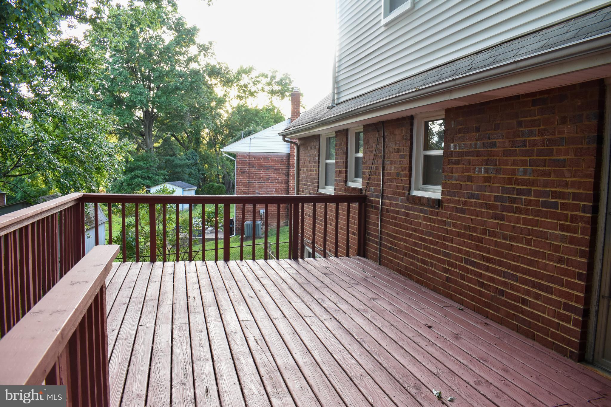 NEW CARROLLTON - Residential