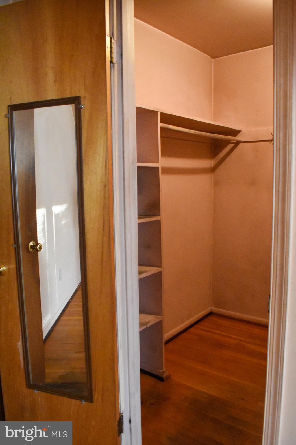 NEW CARROLLTON - Residential