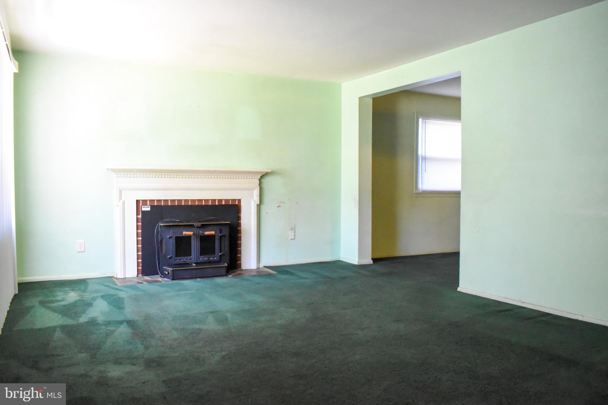 NEW CARROLLTON - Residential