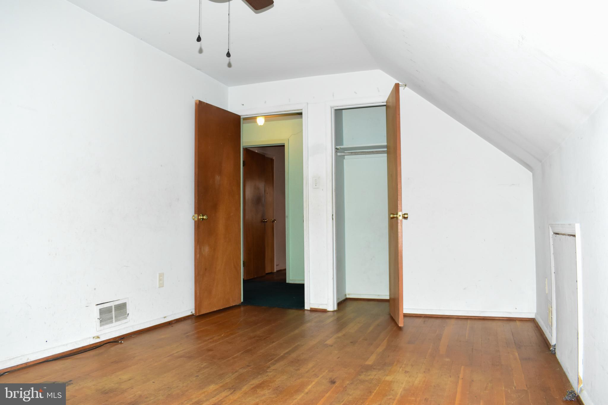 NEW CARROLLTON - Residential