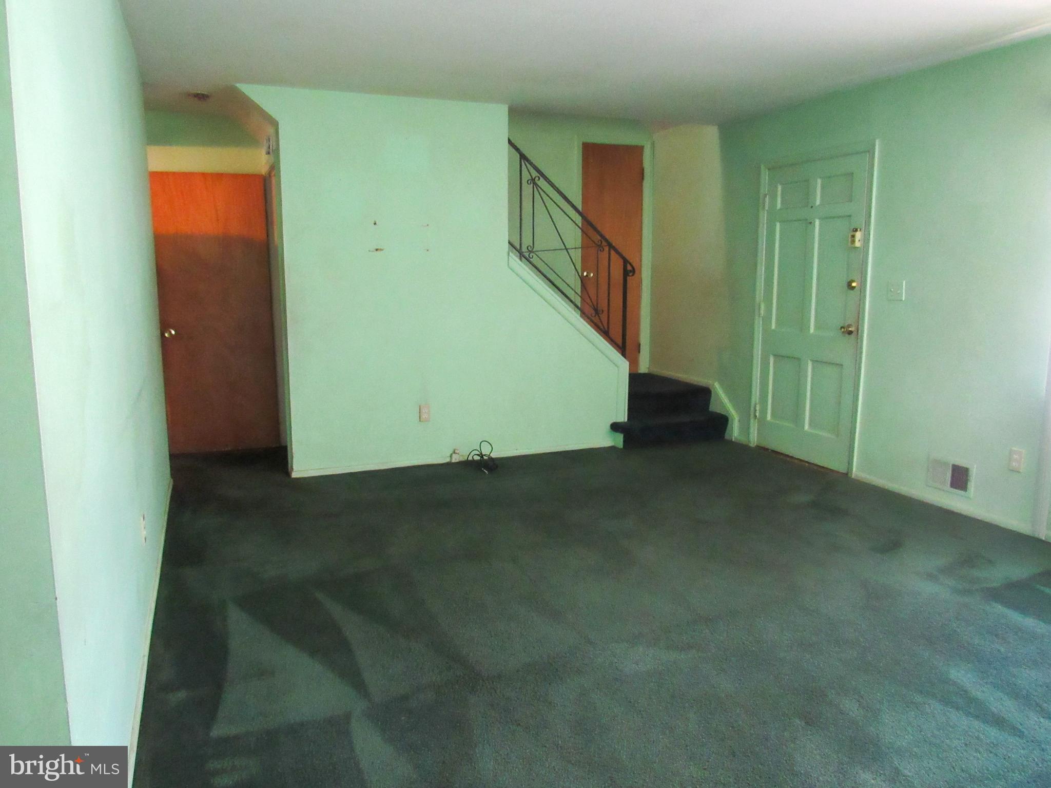 NEW CARROLLTON - Residential