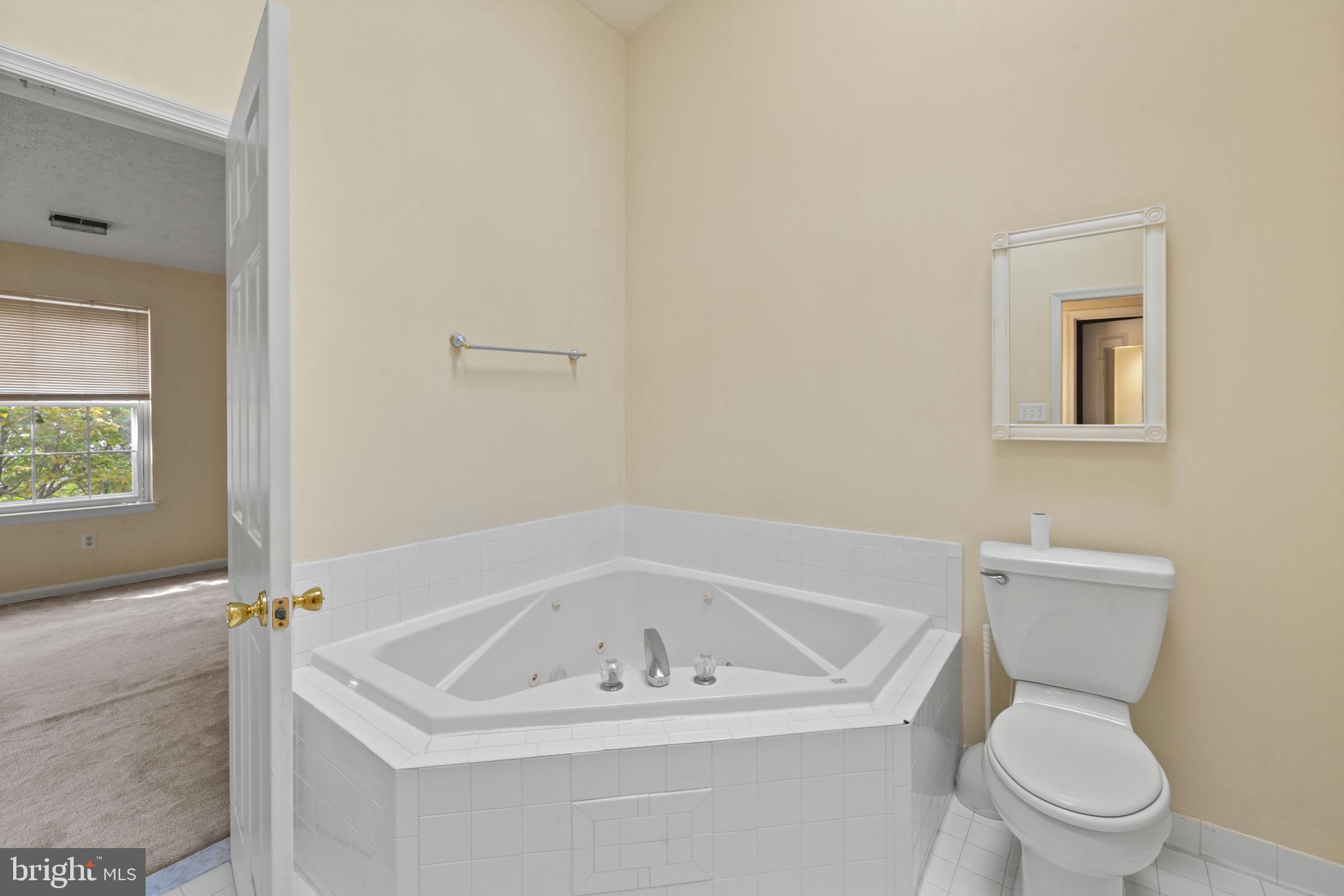 CONSTANT WOODS - Residential