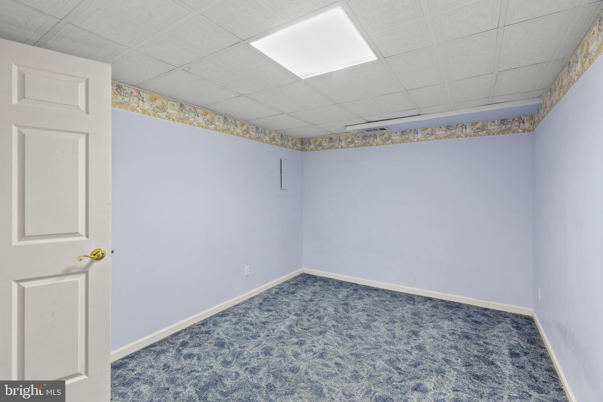 CONSTANT WOODS - Residential