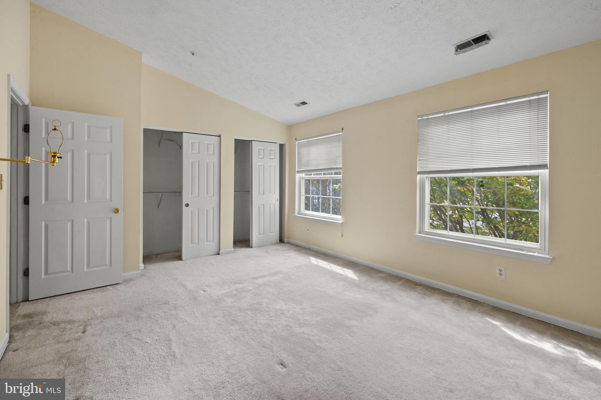 CONSTANT WOODS - Residential