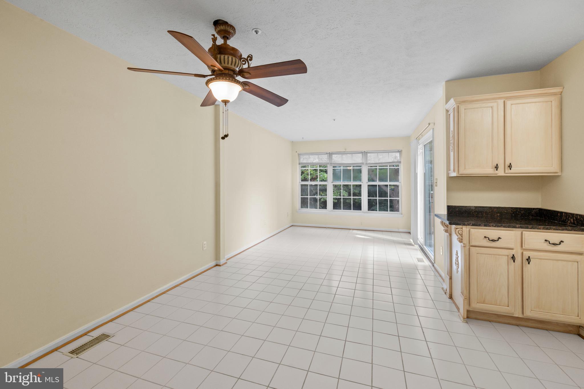 CONSTANT WOODS - Residential