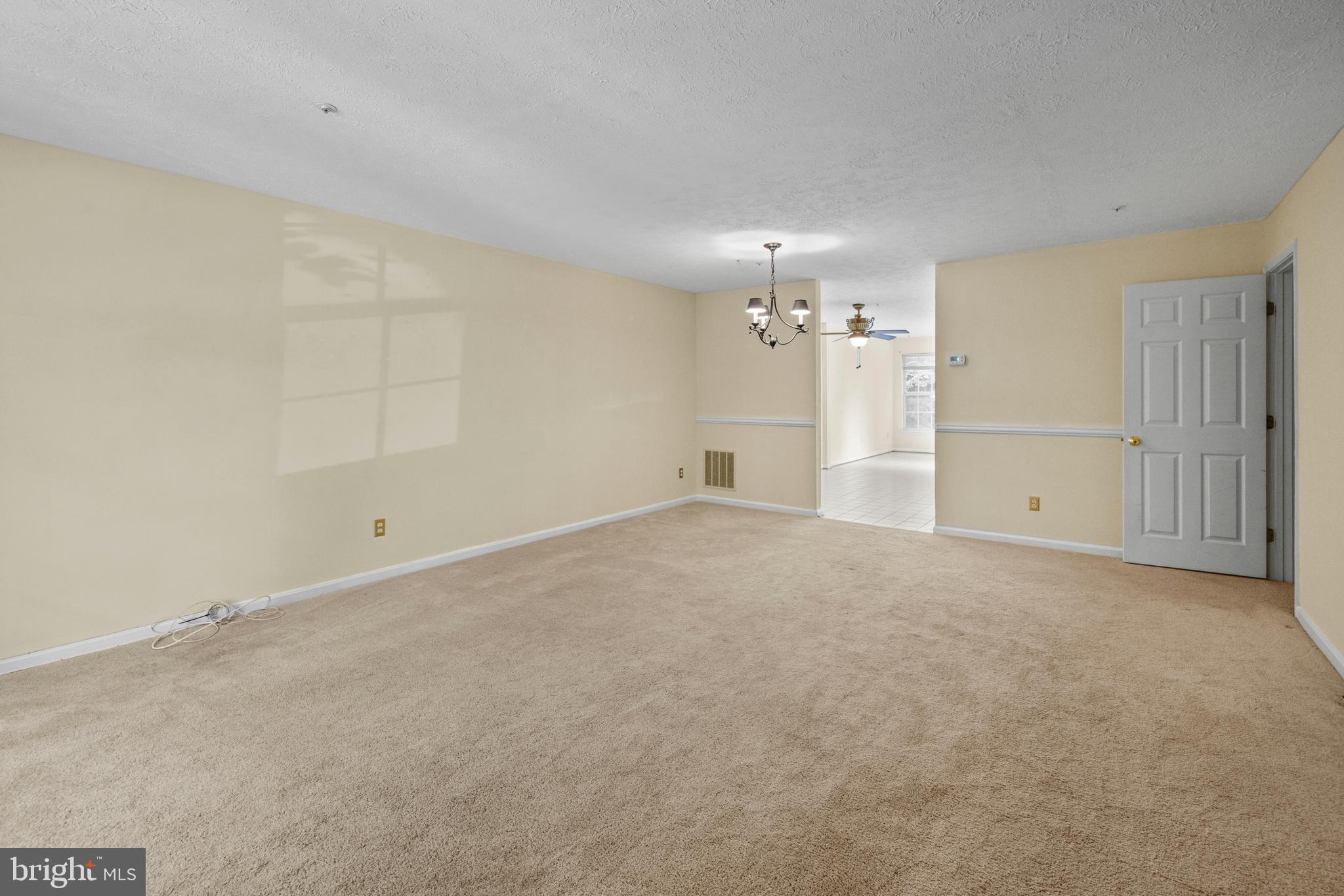 CONSTANT WOODS - Residential