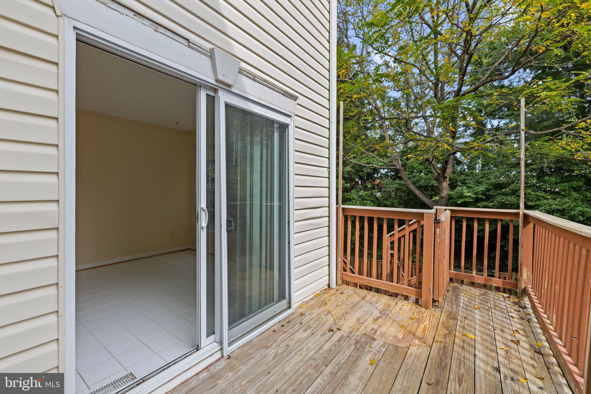 CONSTANT WOODS - Residential