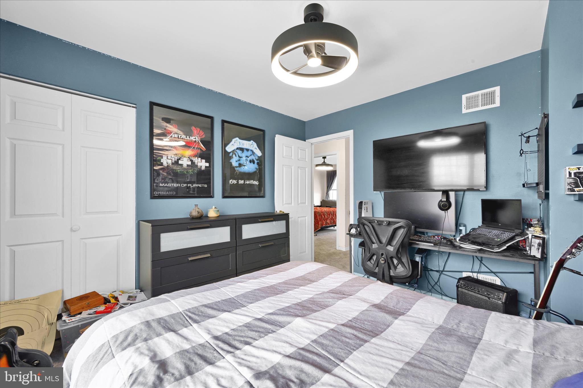 HILLTOP - Residential