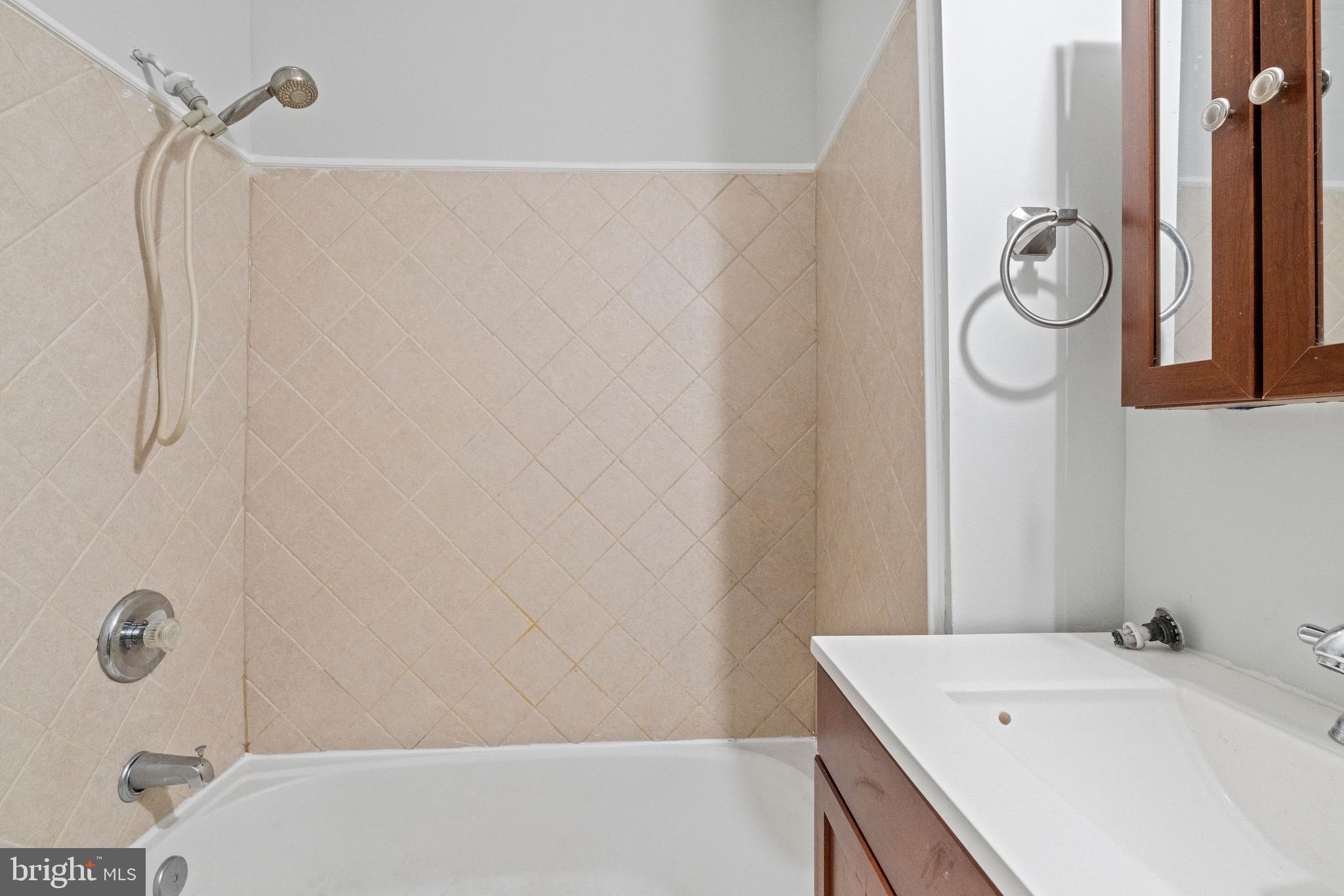 PATTERSON PARK - Residential Lease