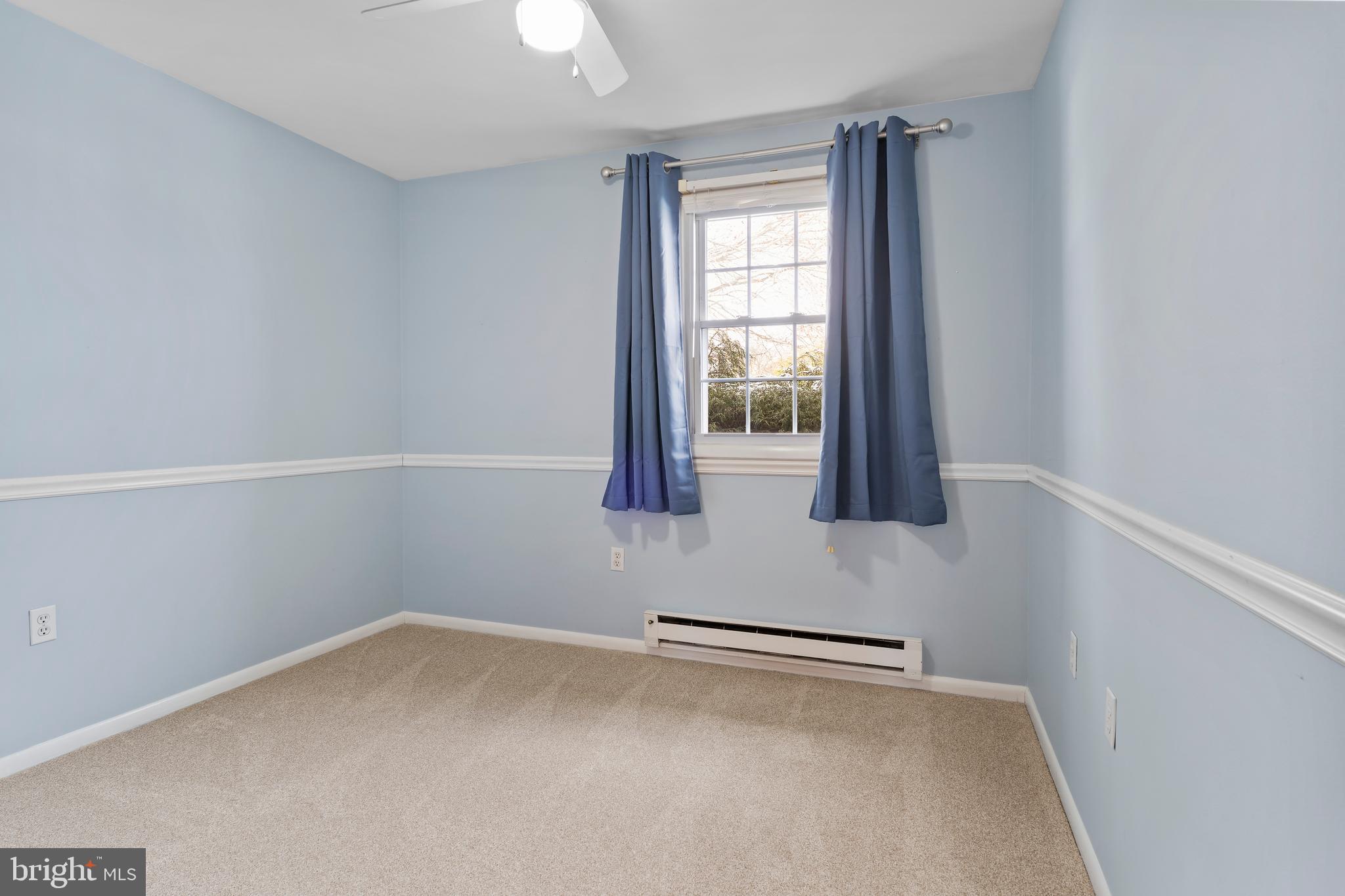 CENTER SQUARE MANOR - Residential