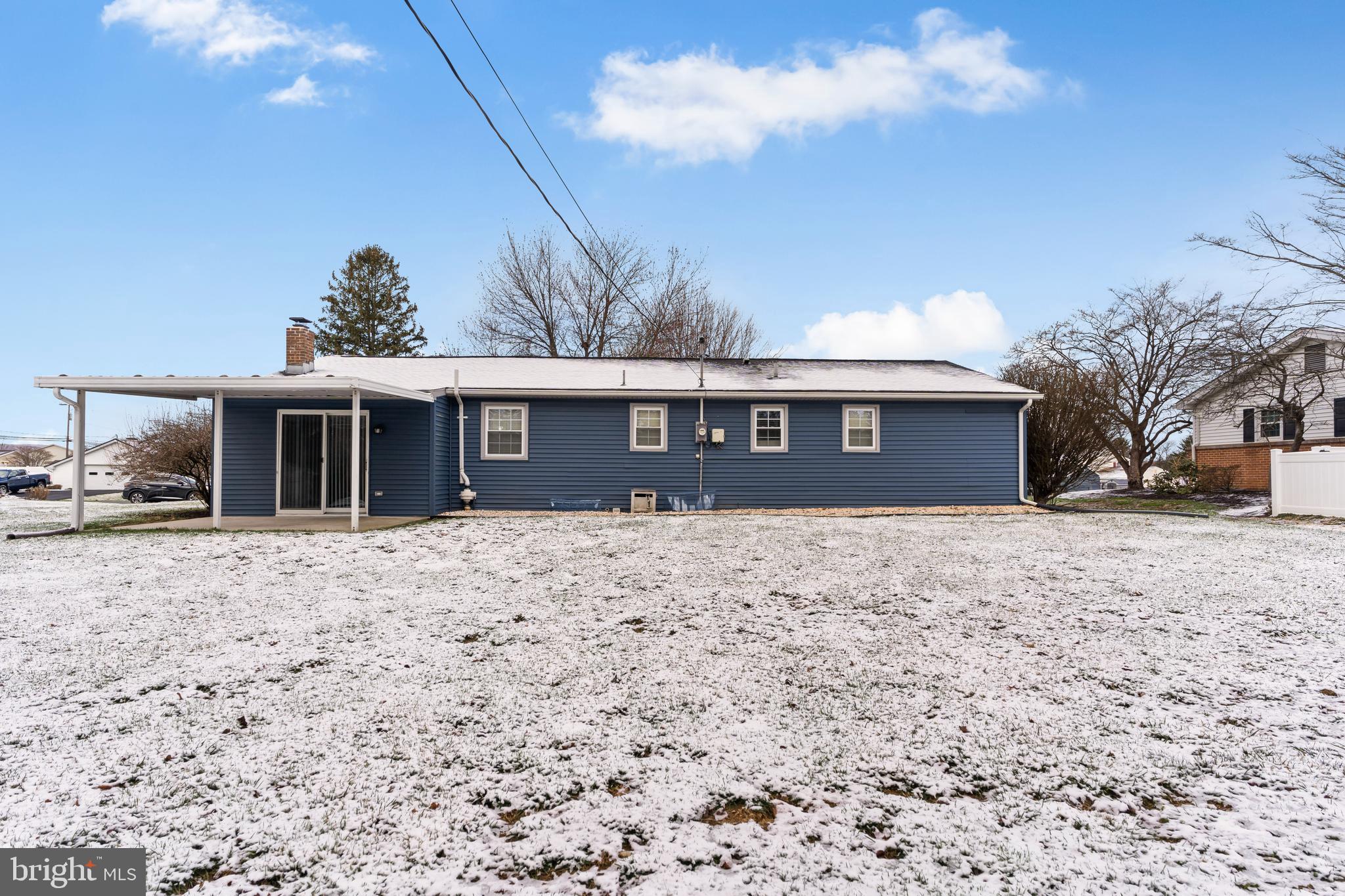 CENTER SQUARE MANOR - Residential