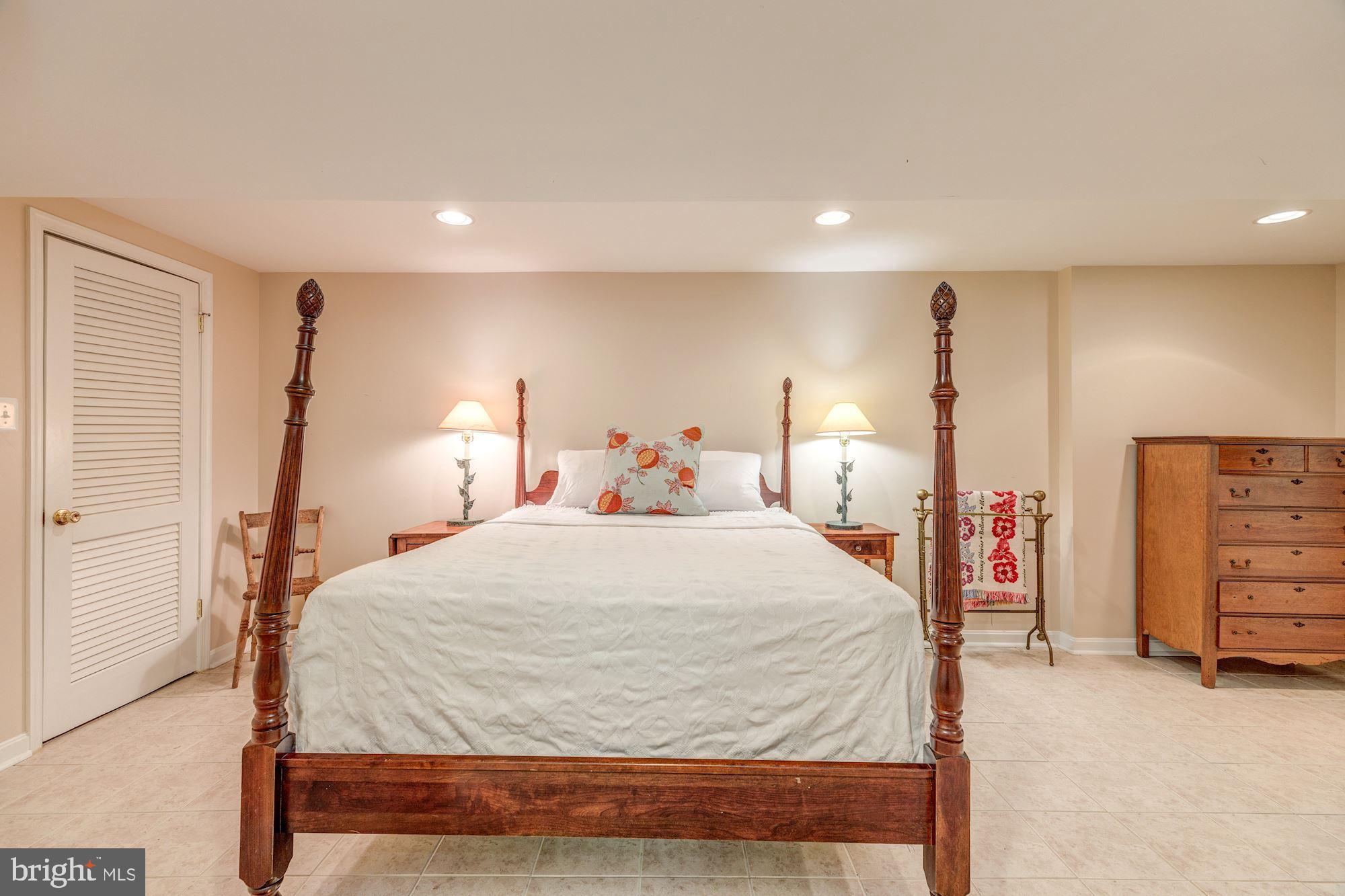 BELLEVUE FOREST - Residential