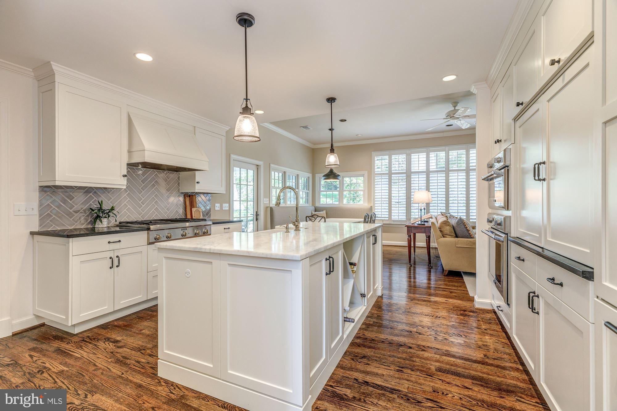 BELLEVUE FOREST - Residential