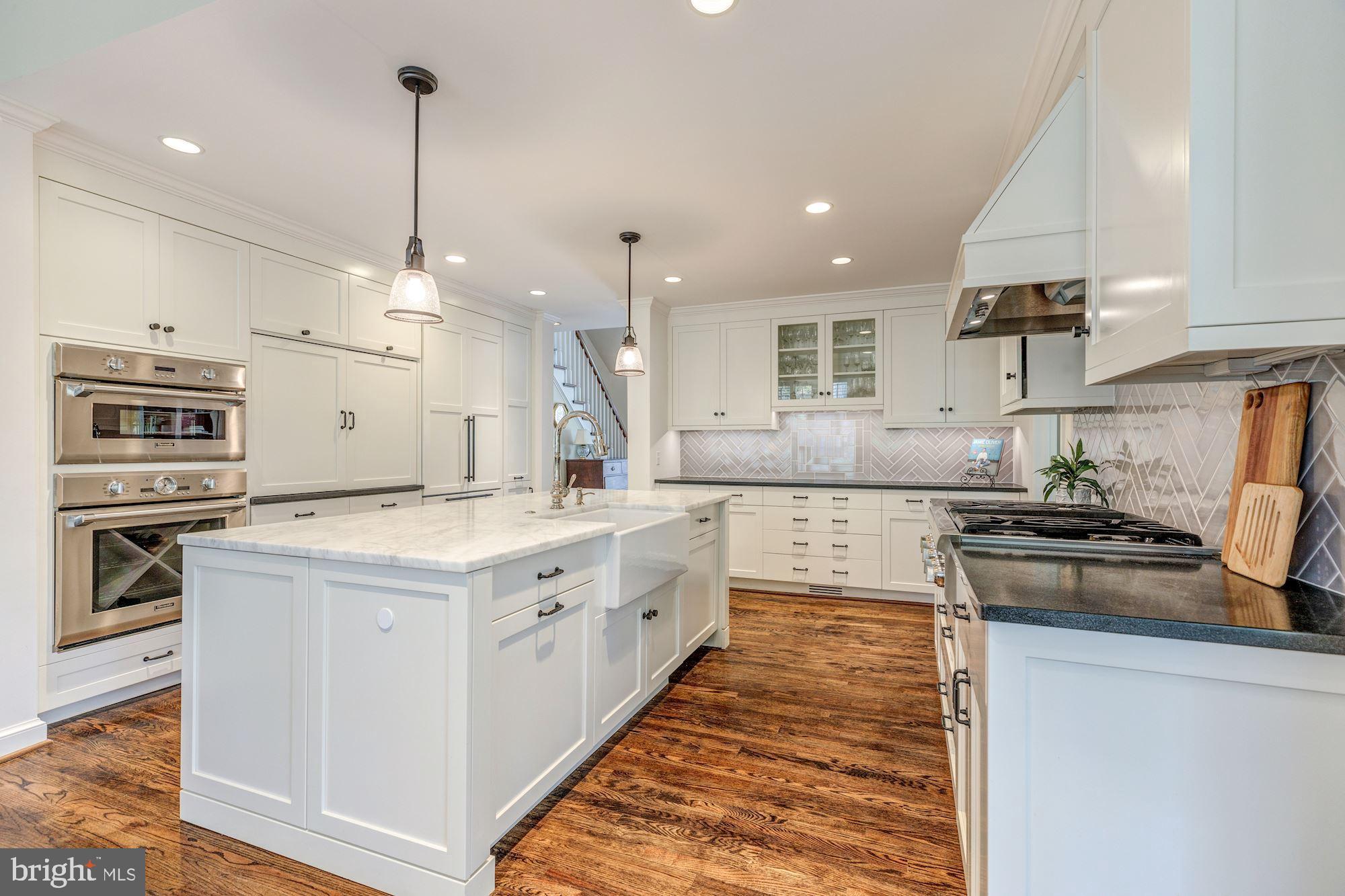 BELLEVUE FOREST - Residential