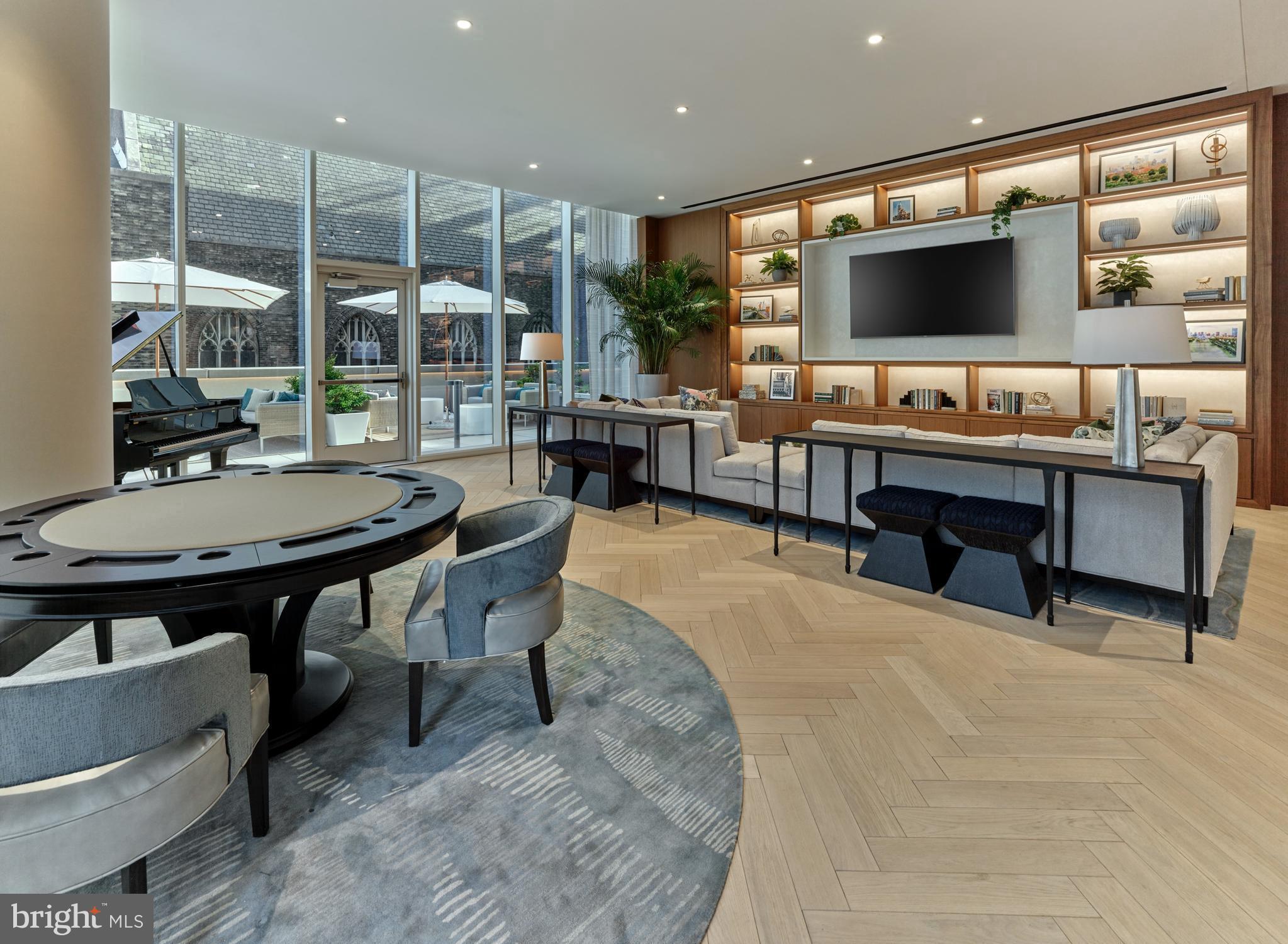 AVENUE OF THE ARTS - Residential