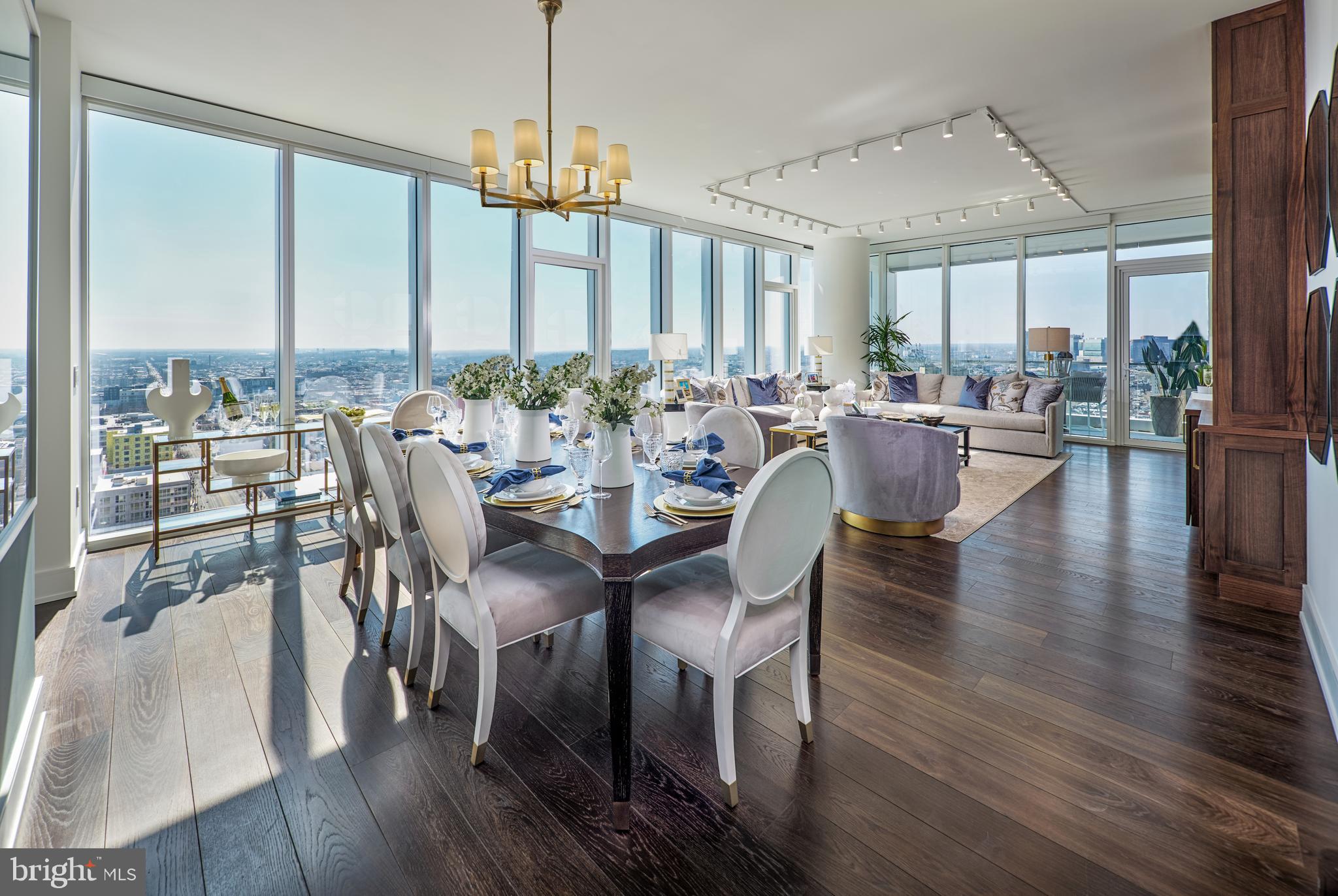 AVENUE OF THE ARTS - Residential