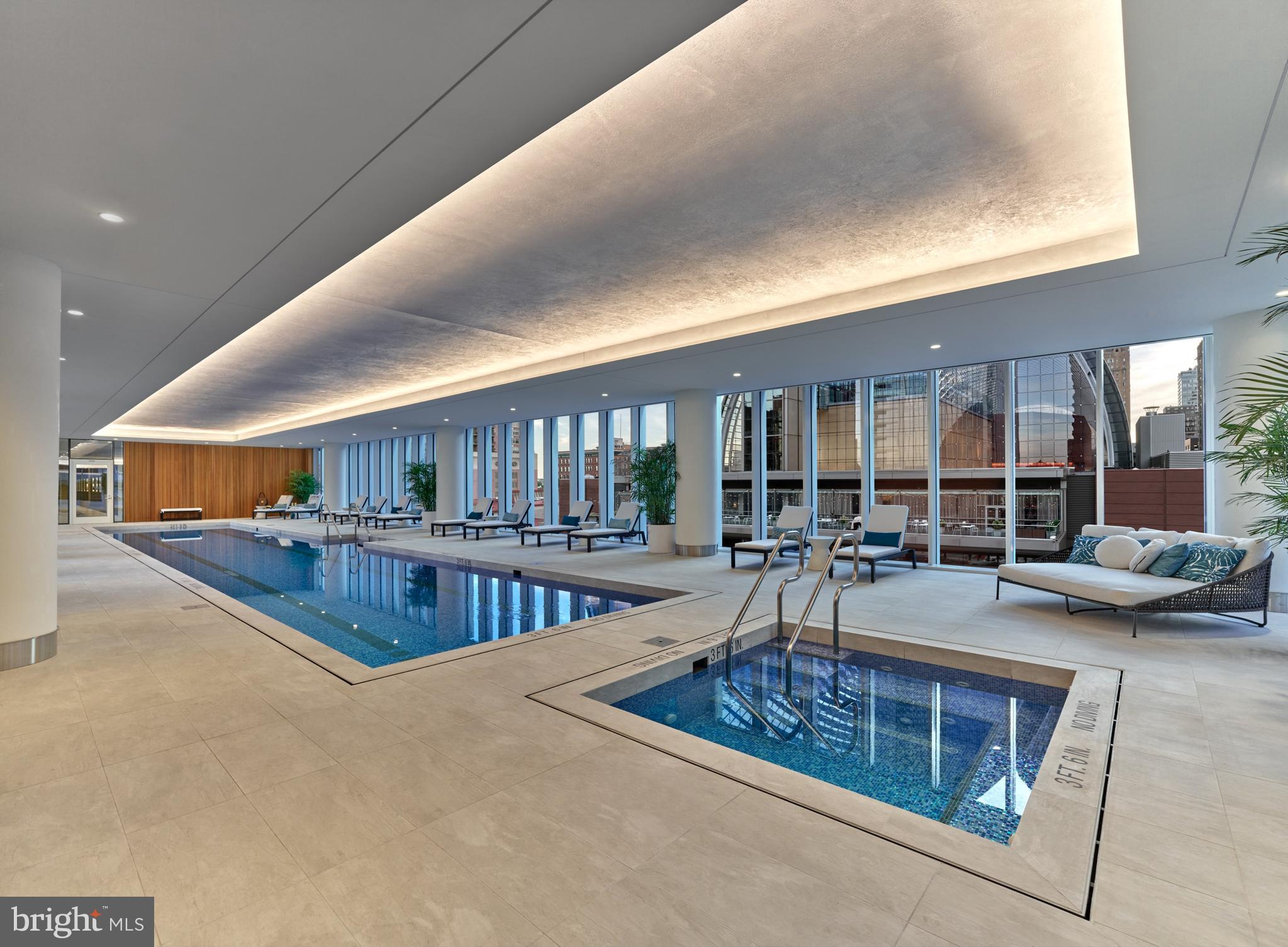 AVENUE OF THE ARTS - Residential