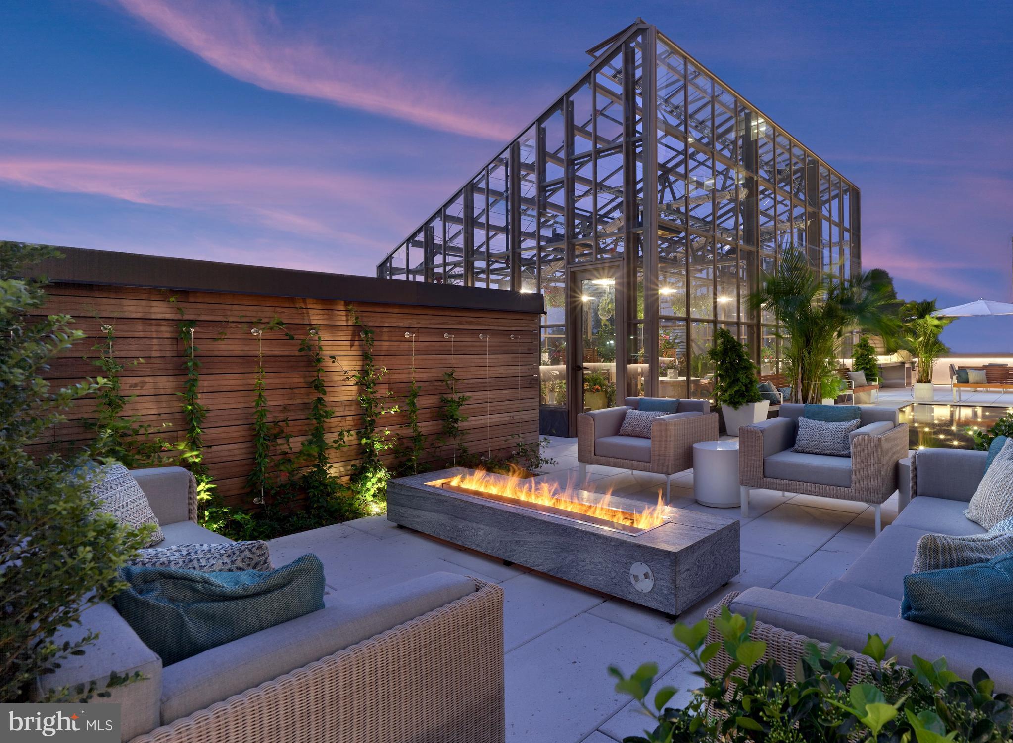 AVENUE OF THE ARTS - Residential