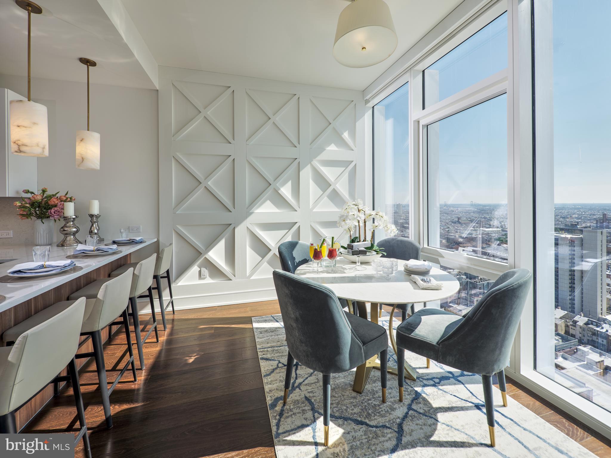 AVENUE OF THE ARTS - Residential