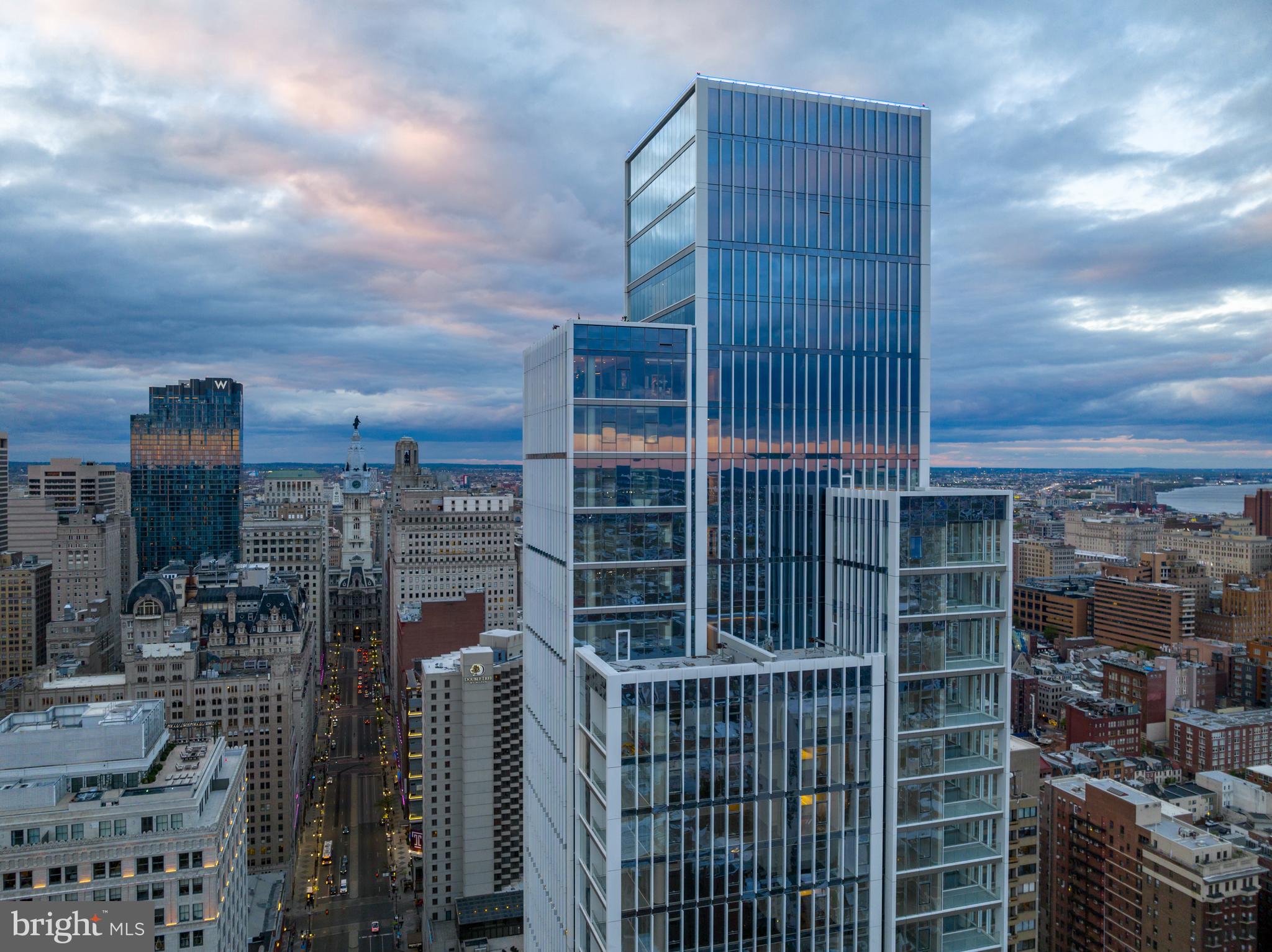 AVENUE OF THE ARTS - Residential