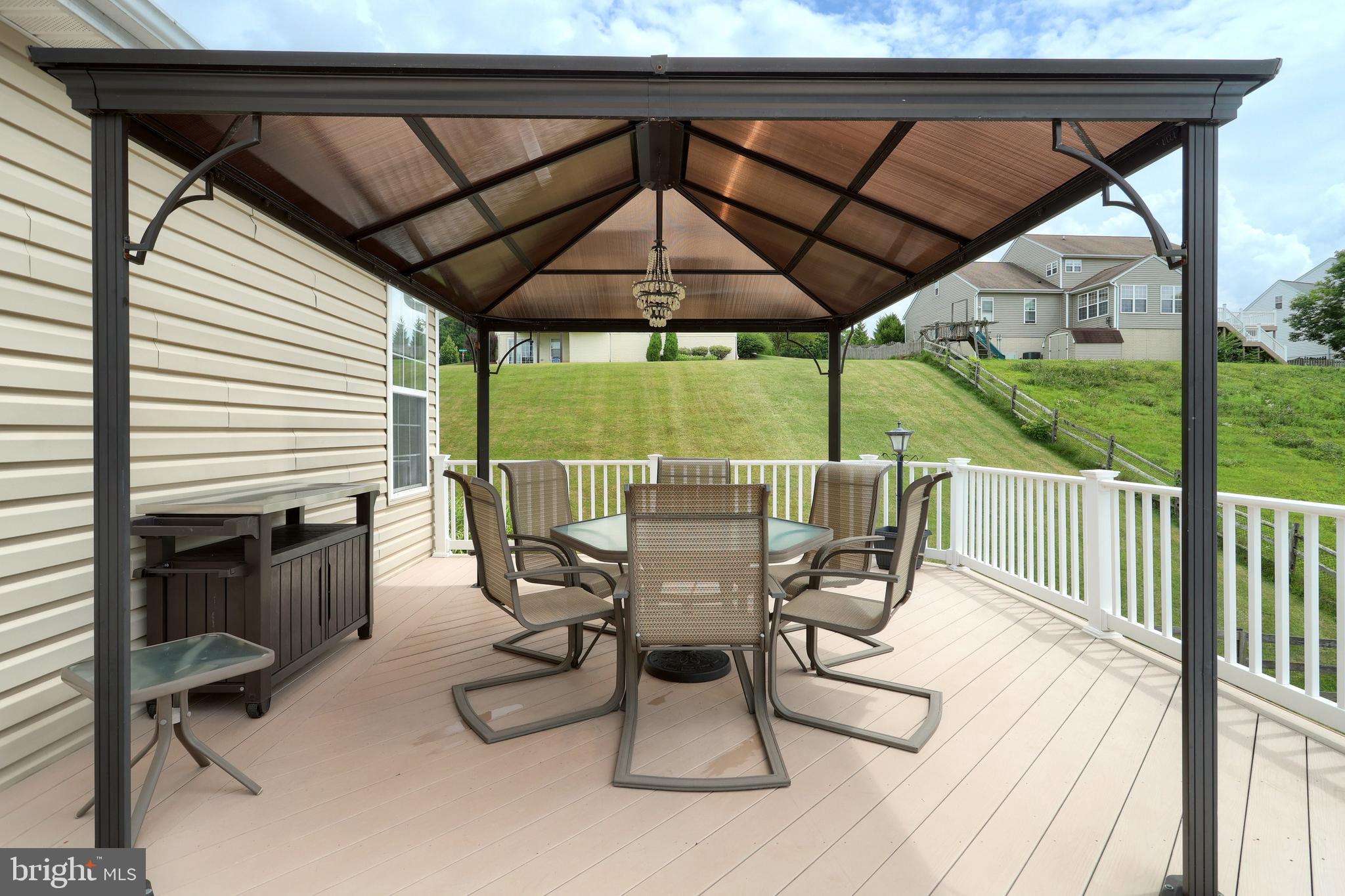 SUMMER'S GLEN - Residential