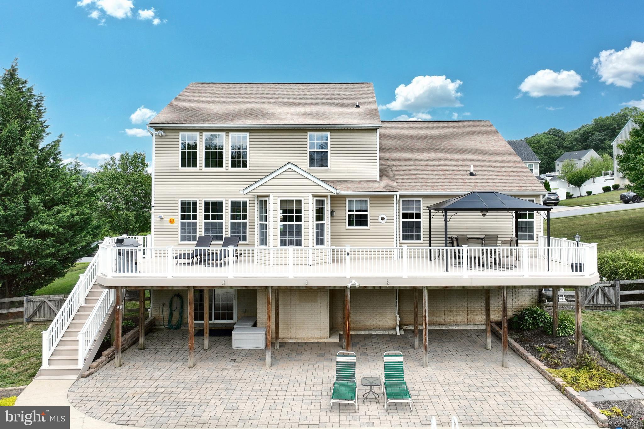 SUMMER'S GLEN - Residential