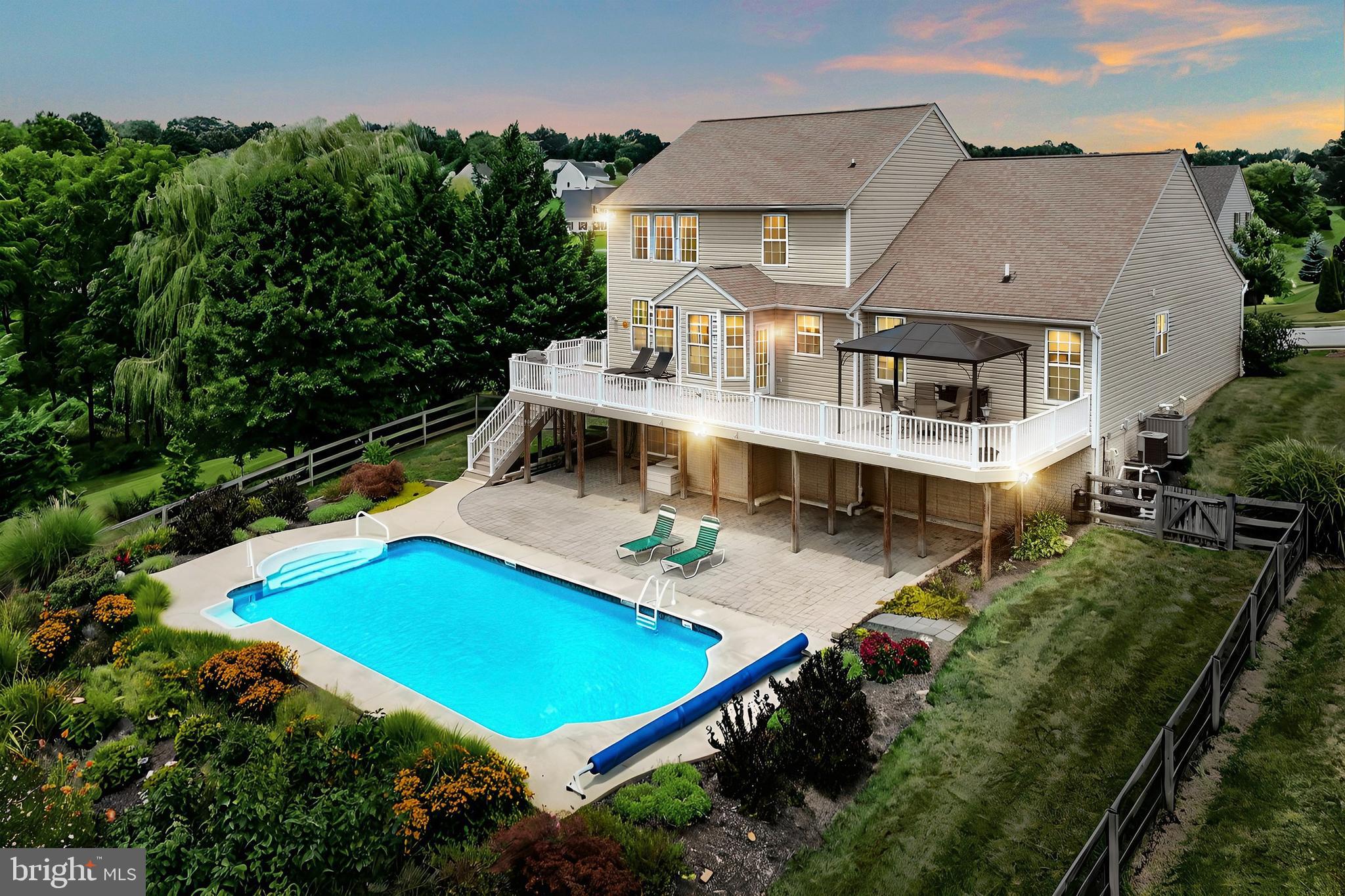 SUMMER'S GLEN - Residential