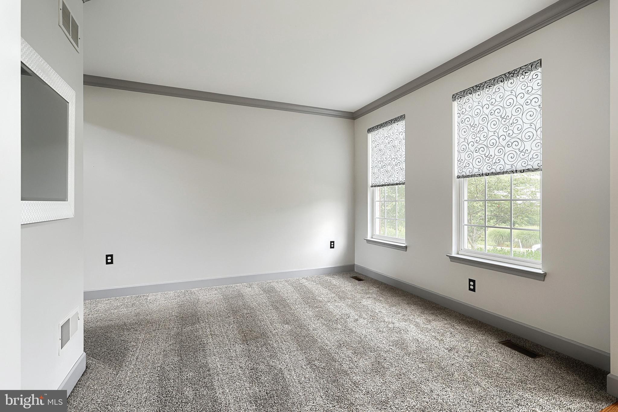 SUMMER'S GLEN - Residential