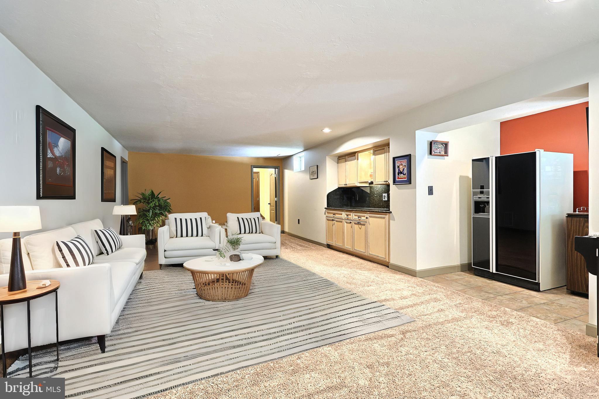 SUMMER'S GLEN - Residential