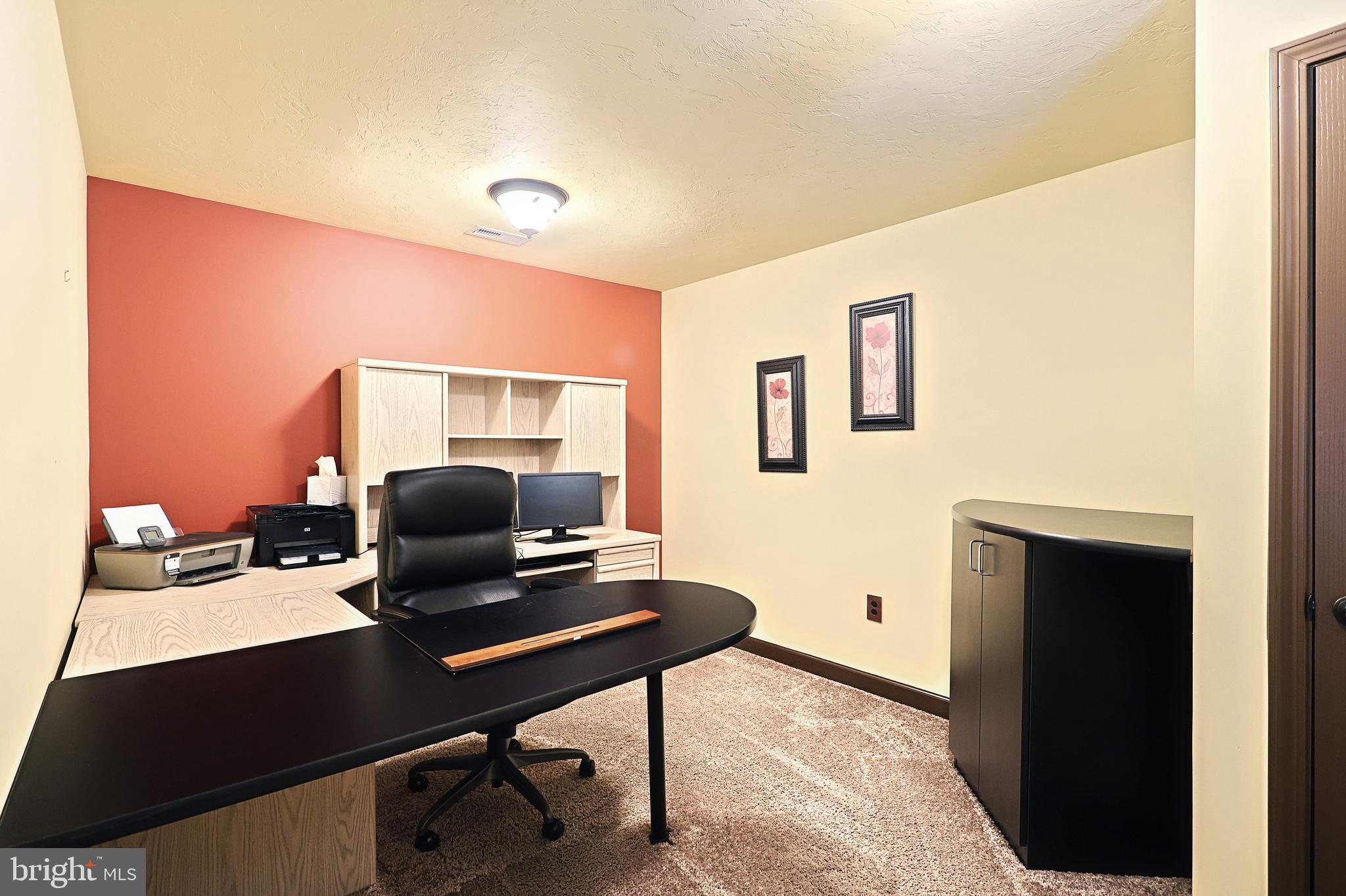 SUMMER'S GLEN - Residential