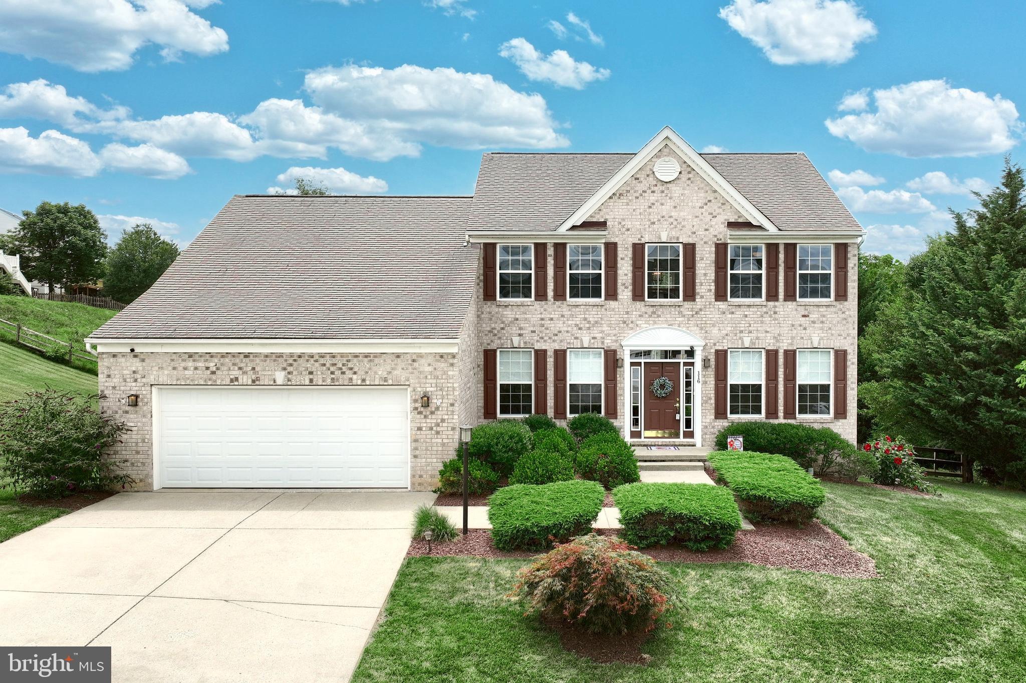 SUMMER'S GLEN - Residential