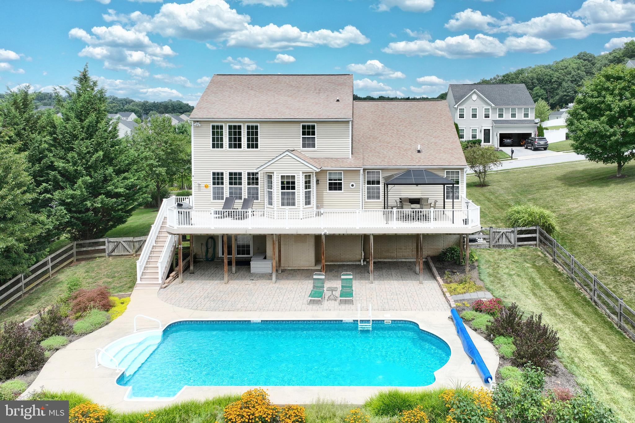 SUMMER'S GLEN - Residential