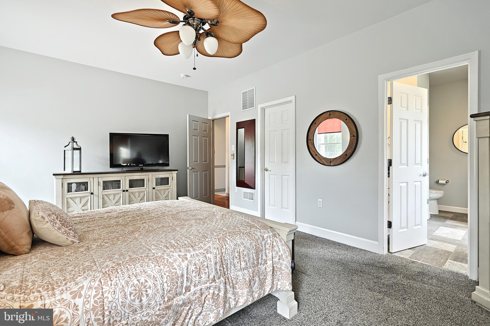 SUMMER'S GLEN - Residential