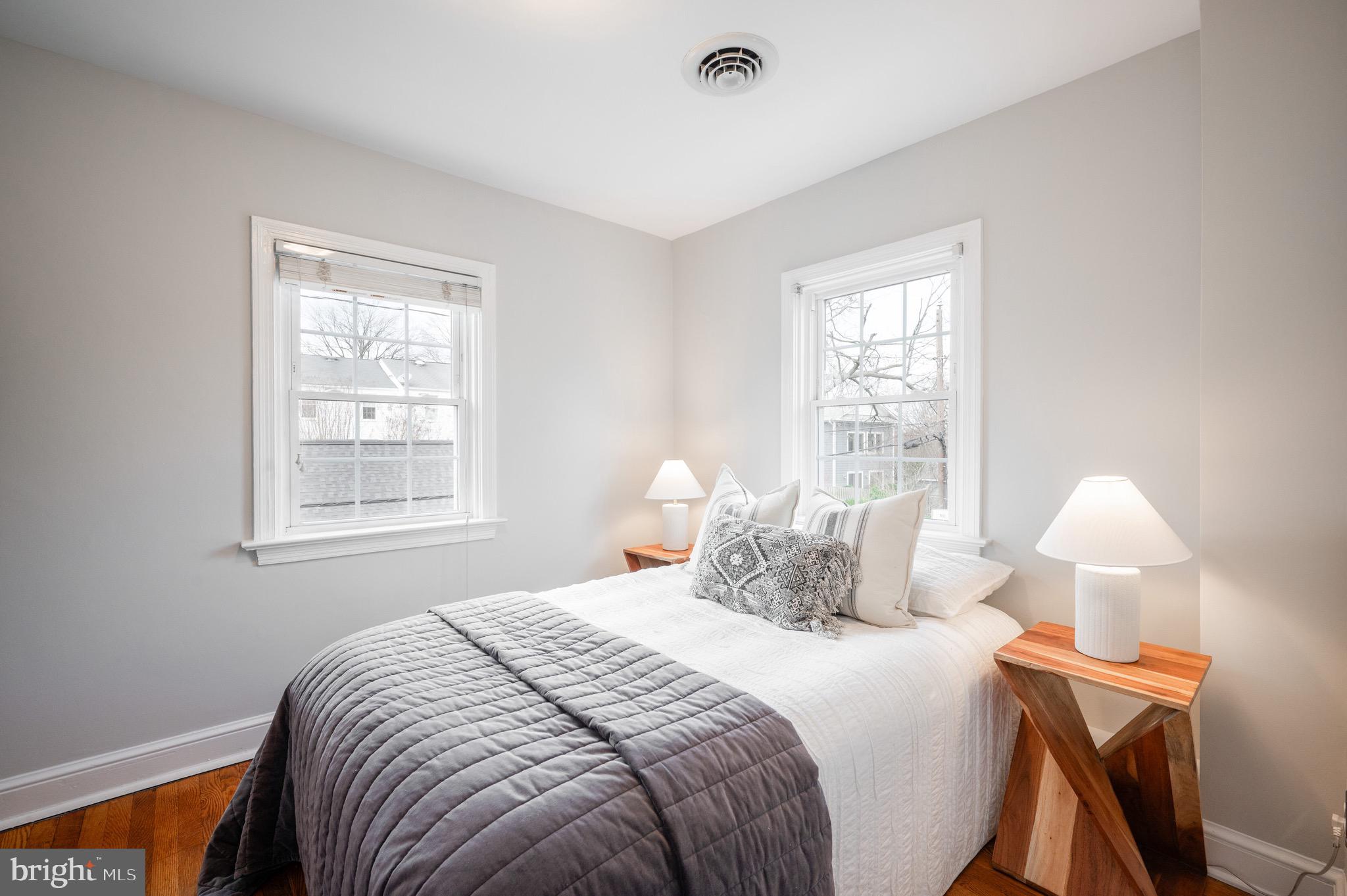 DEL RAY - Residential