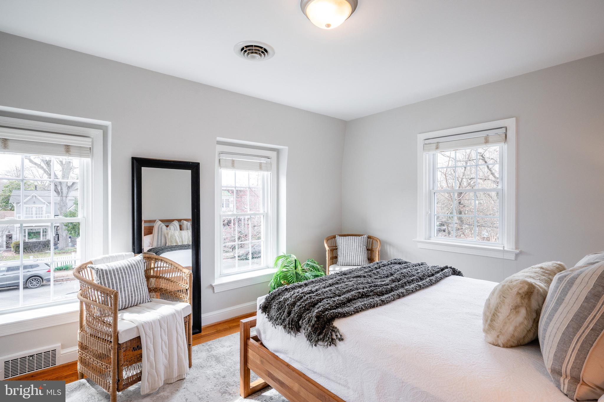 DEL RAY - Residential