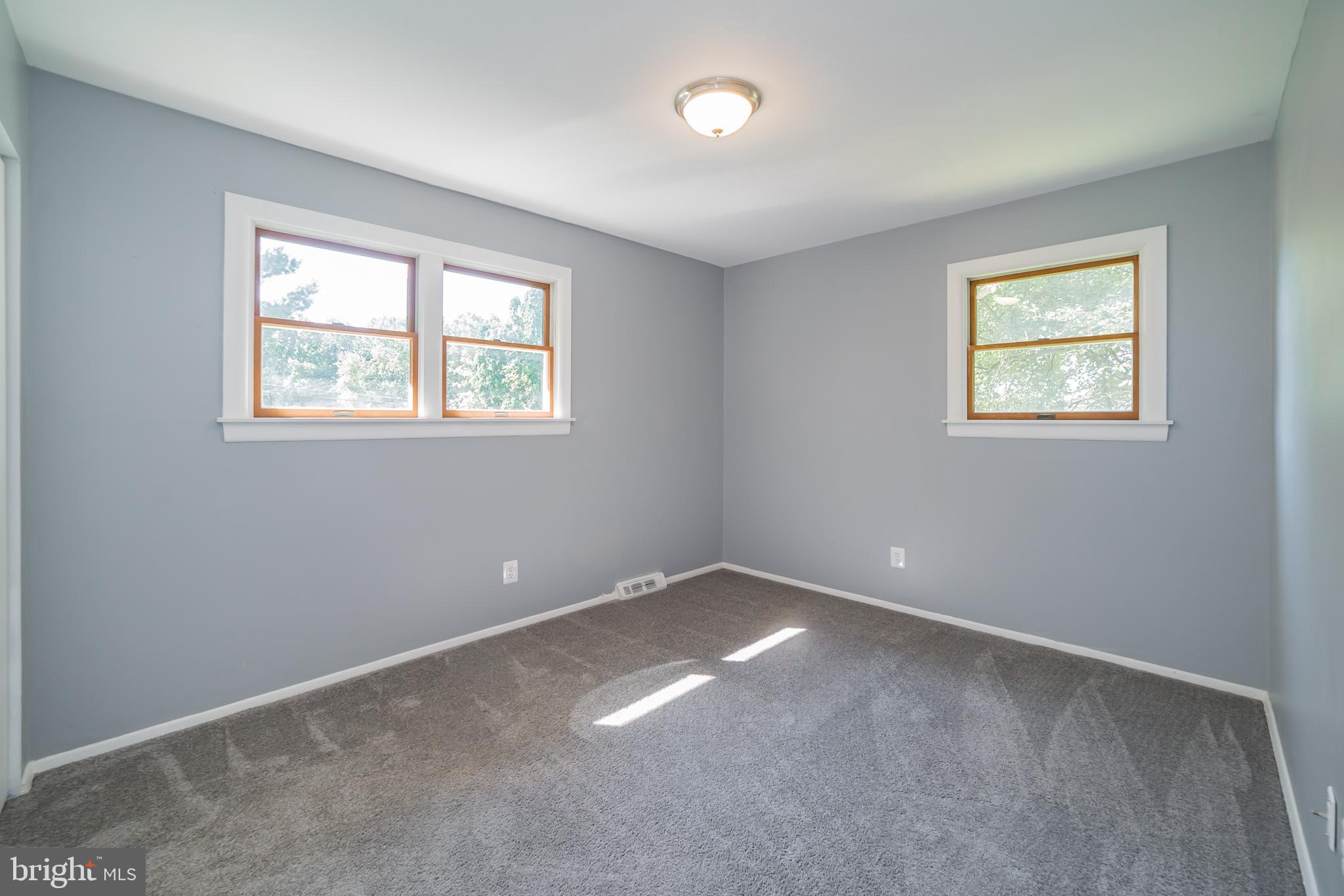 NORTHAMPTON - Residential Lease