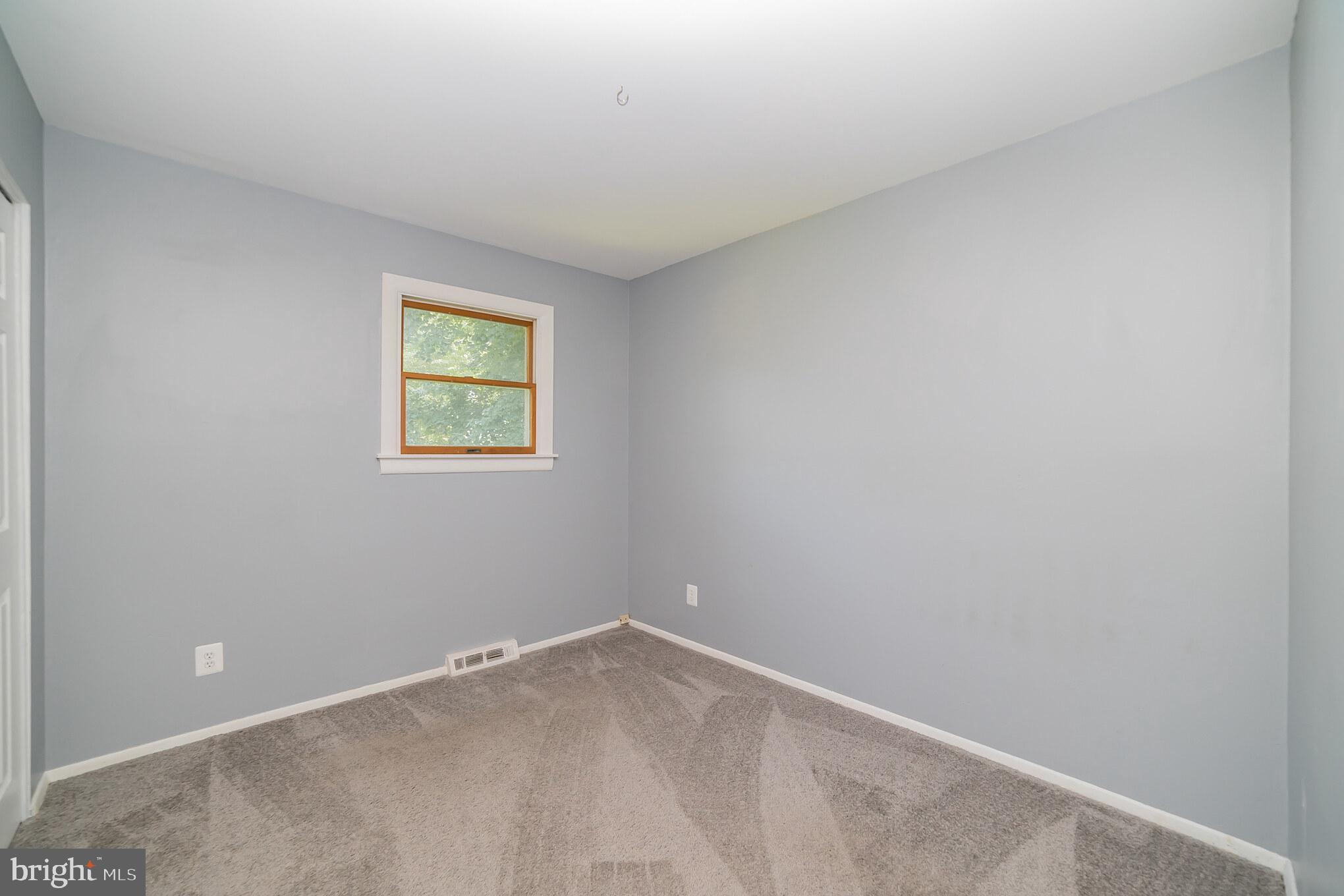 NORTHAMPTON - Residential Lease