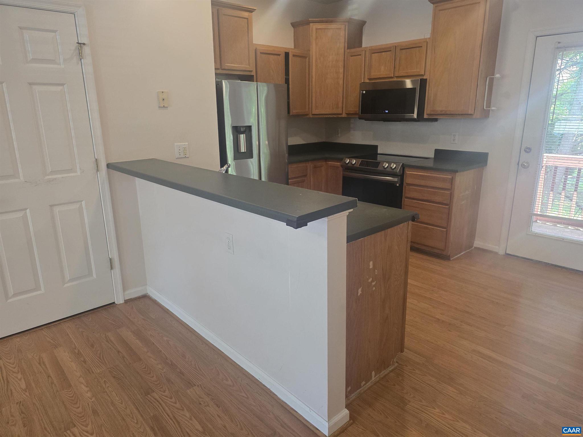 WEBLAND PARK CONDOS - Residential