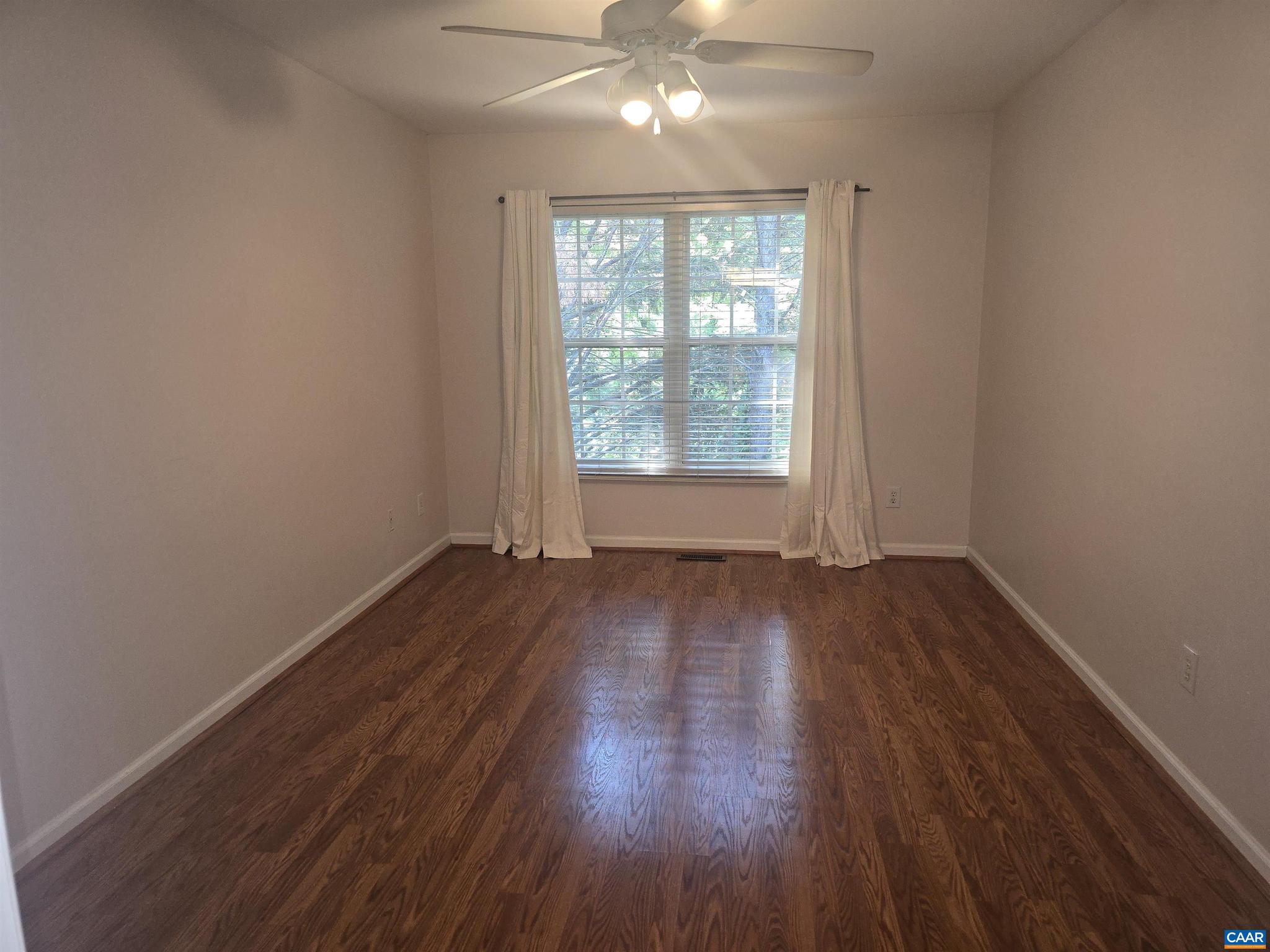 WEBLAND PARK CONDOS - Residential