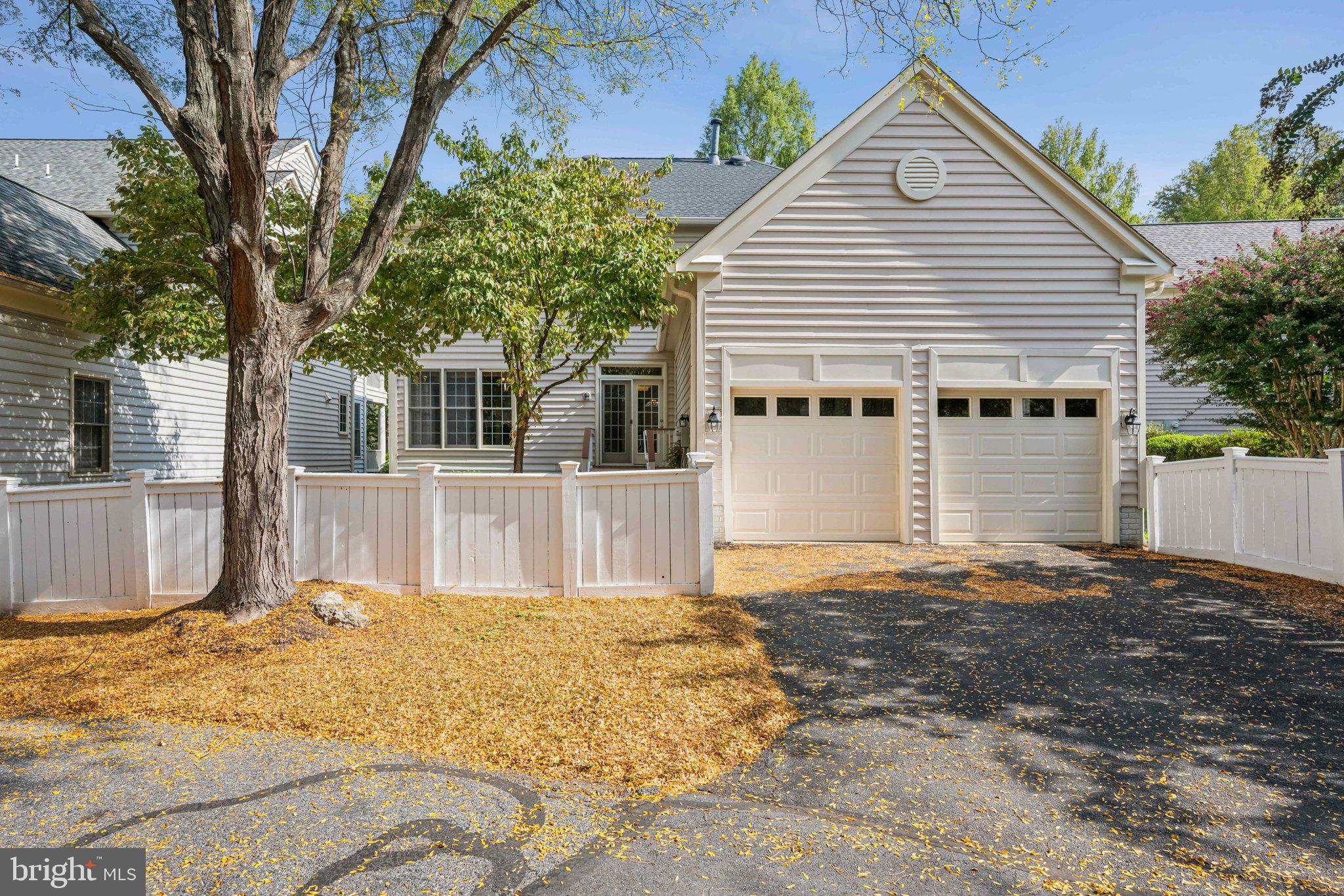 102 DUNLOGGIN DRIVE