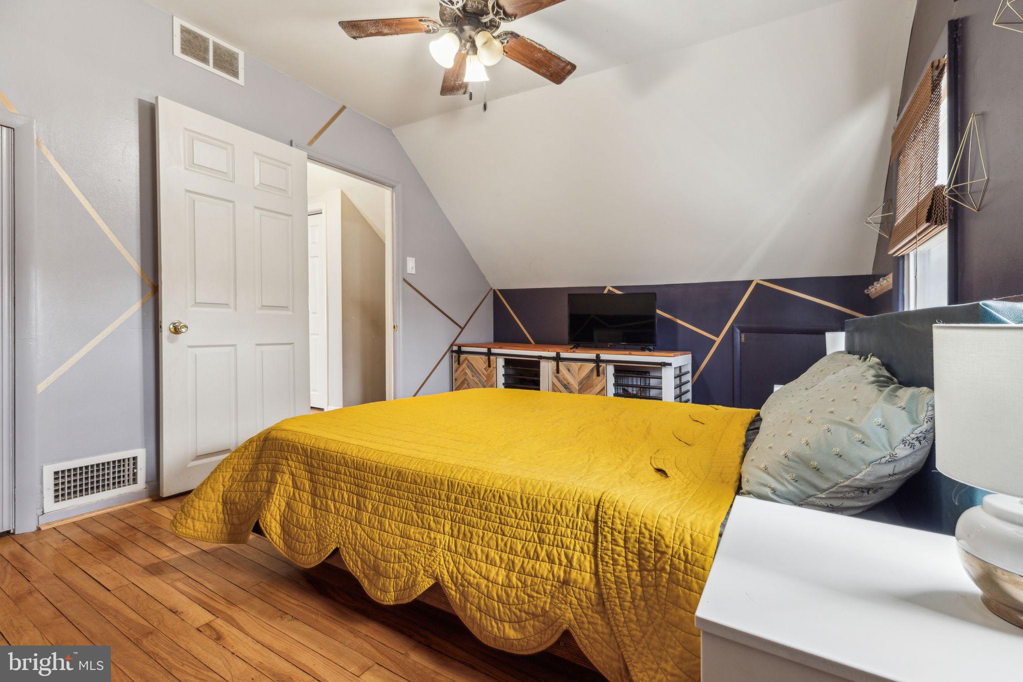 ROSLYN - Residential