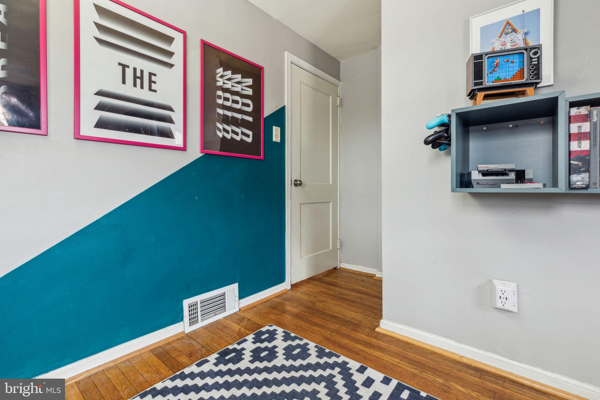 ROSLYN - Residential