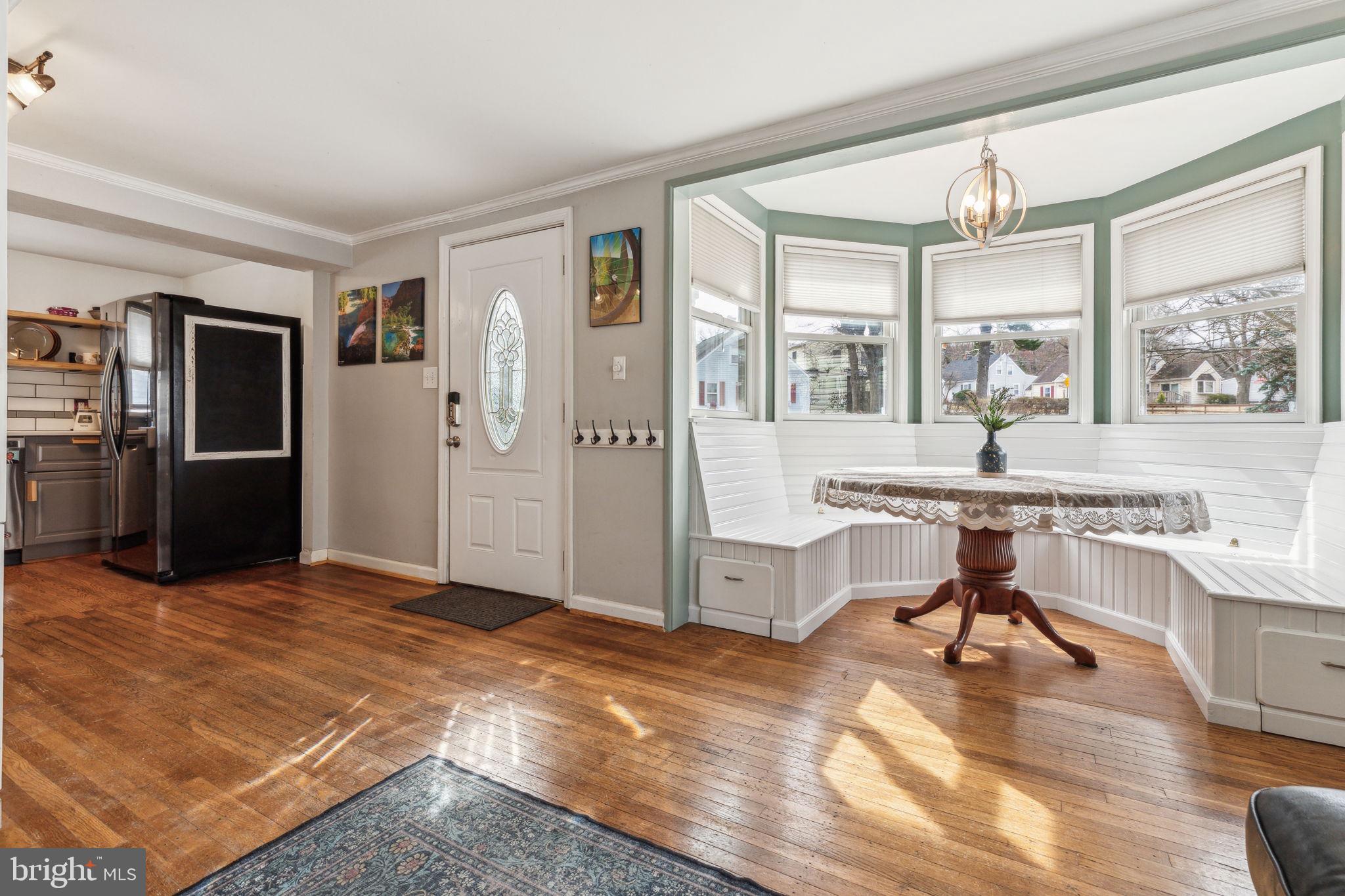 ROSLYN - Residential