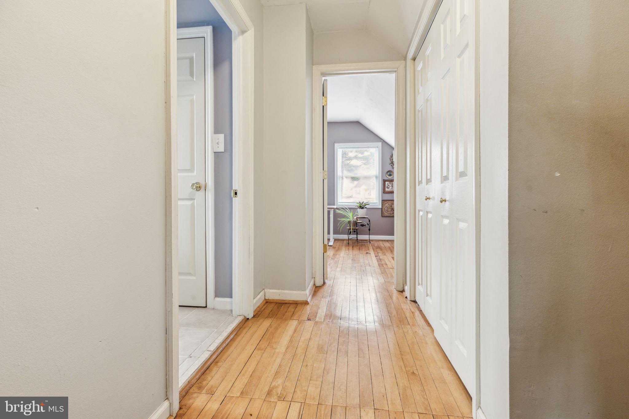 ROSLYN - Residential