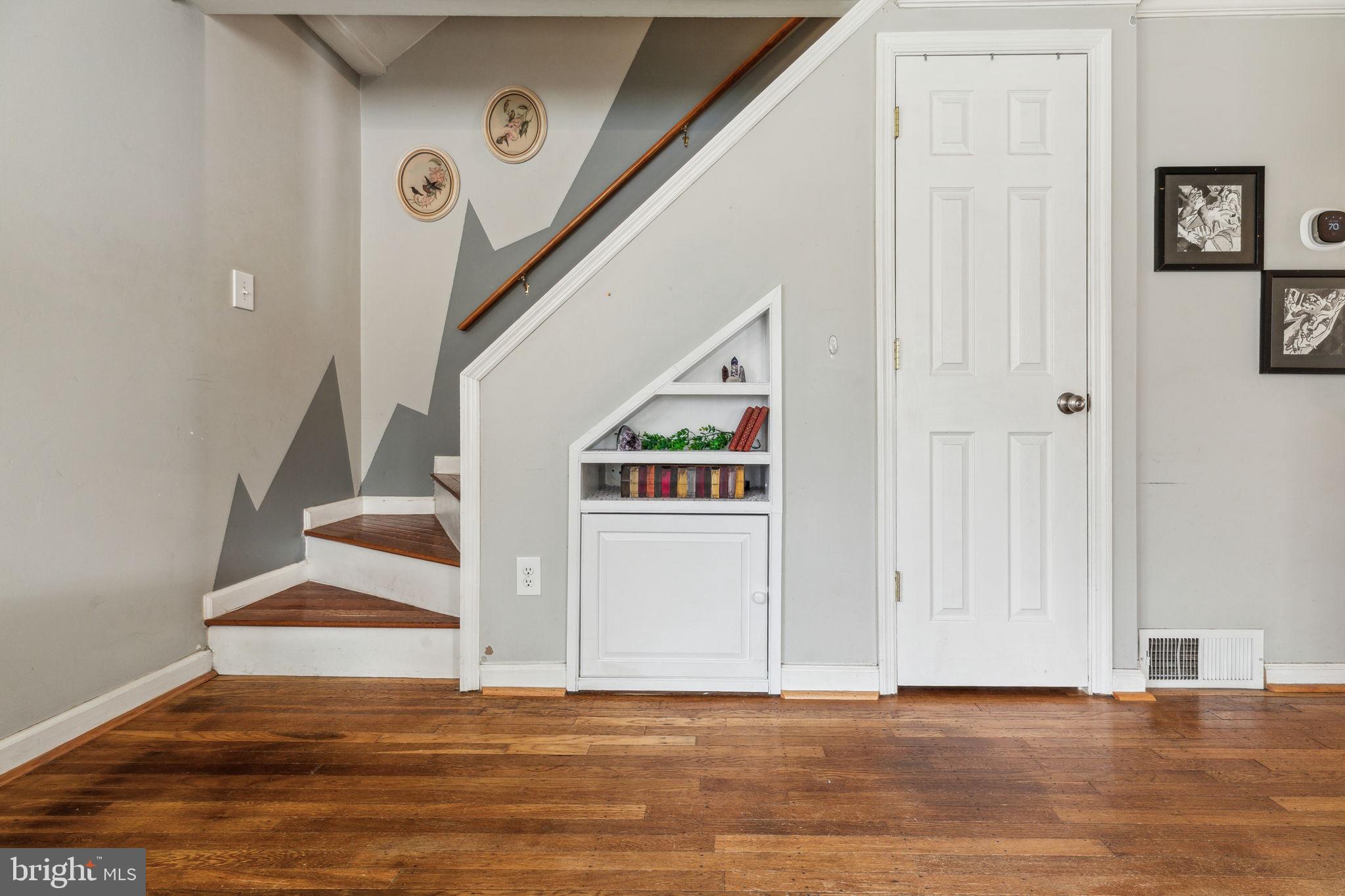 ROSLYN - Residential